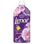 Skalbinių minkštiklis Lenor Floral & musk, skystas, 0.7 l