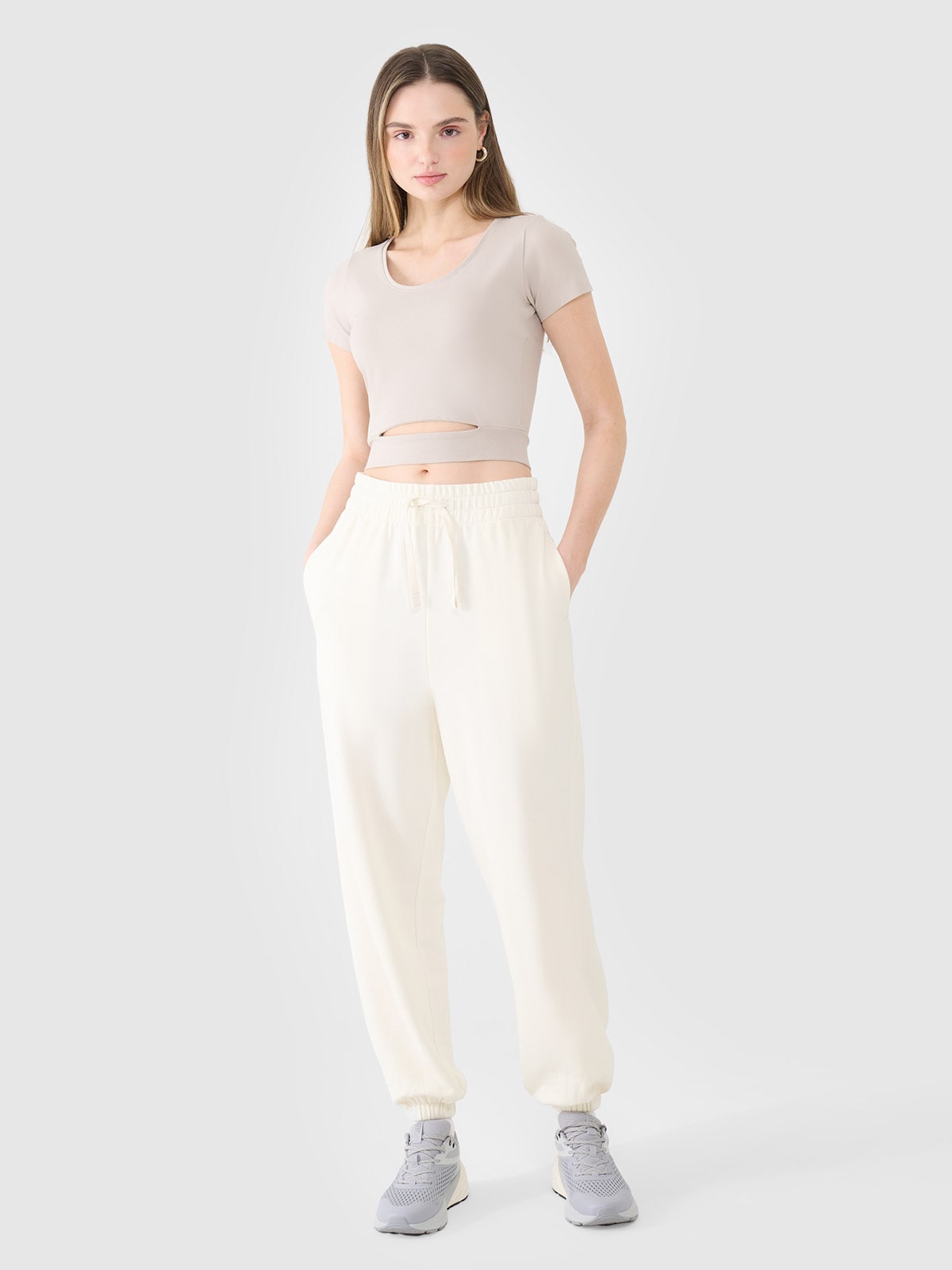 Moteriškos sportinės jogger kelnės - baltos