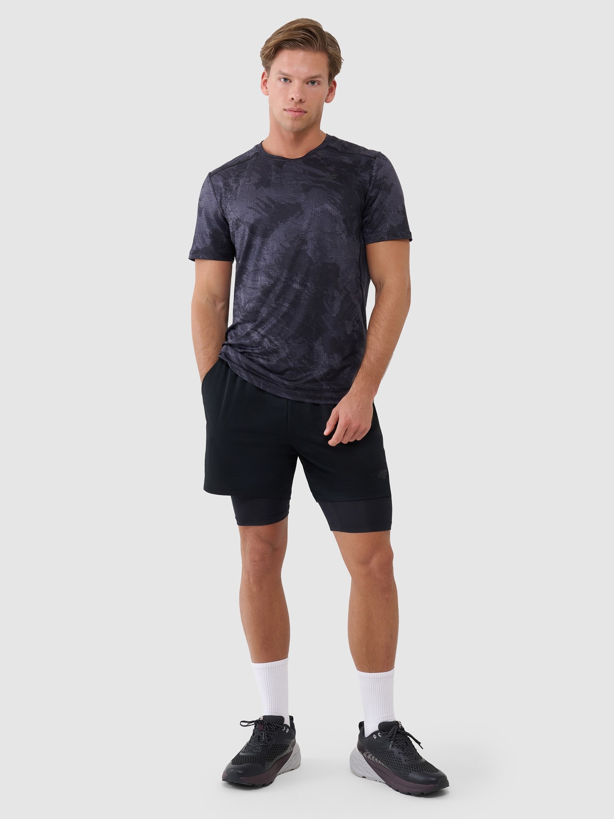 Vyriški greitai džiūstantys treniruočių šortai - juodi