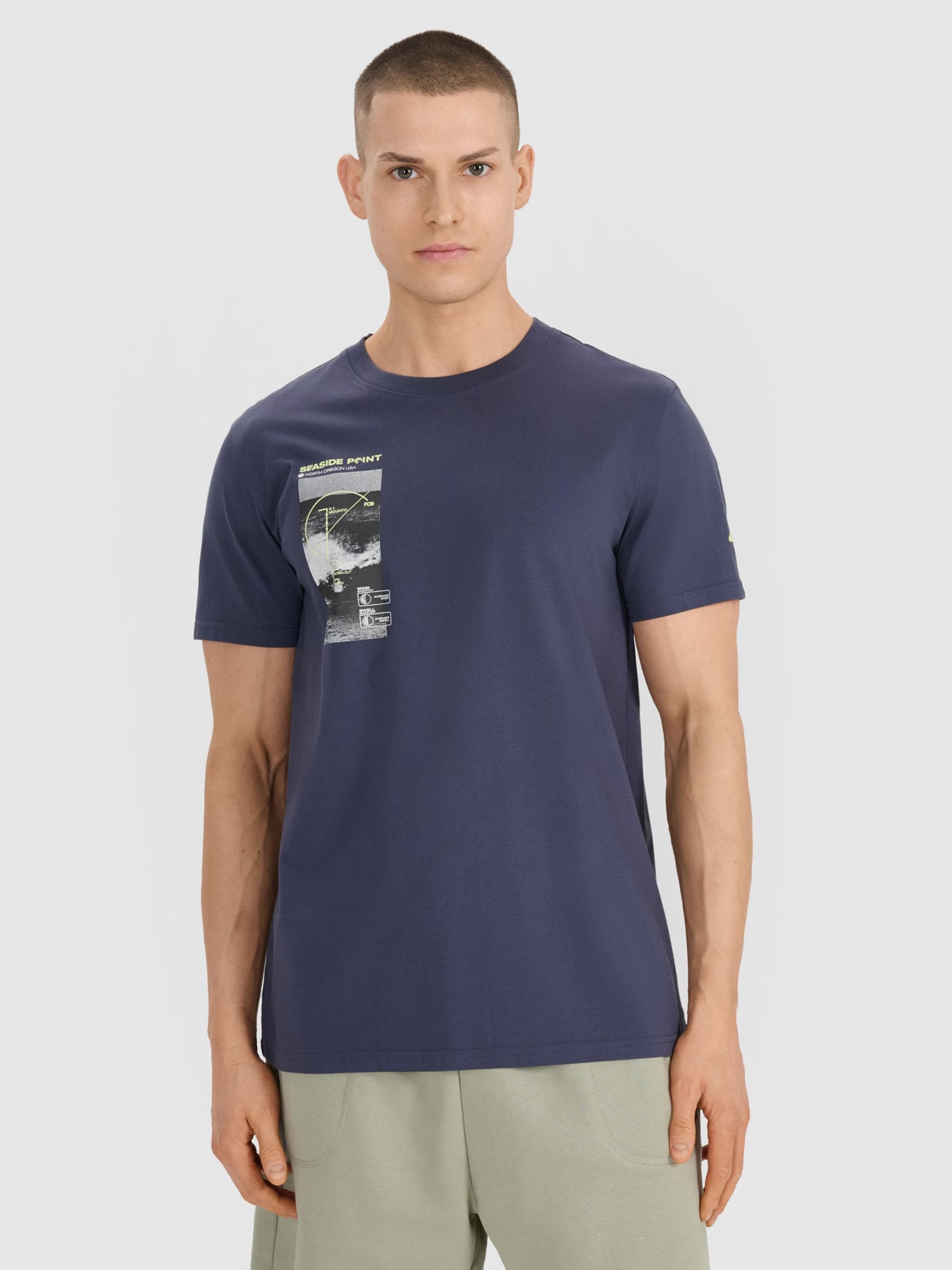 Vyriški T-shirt regular marškinėliai su spauda - pilki