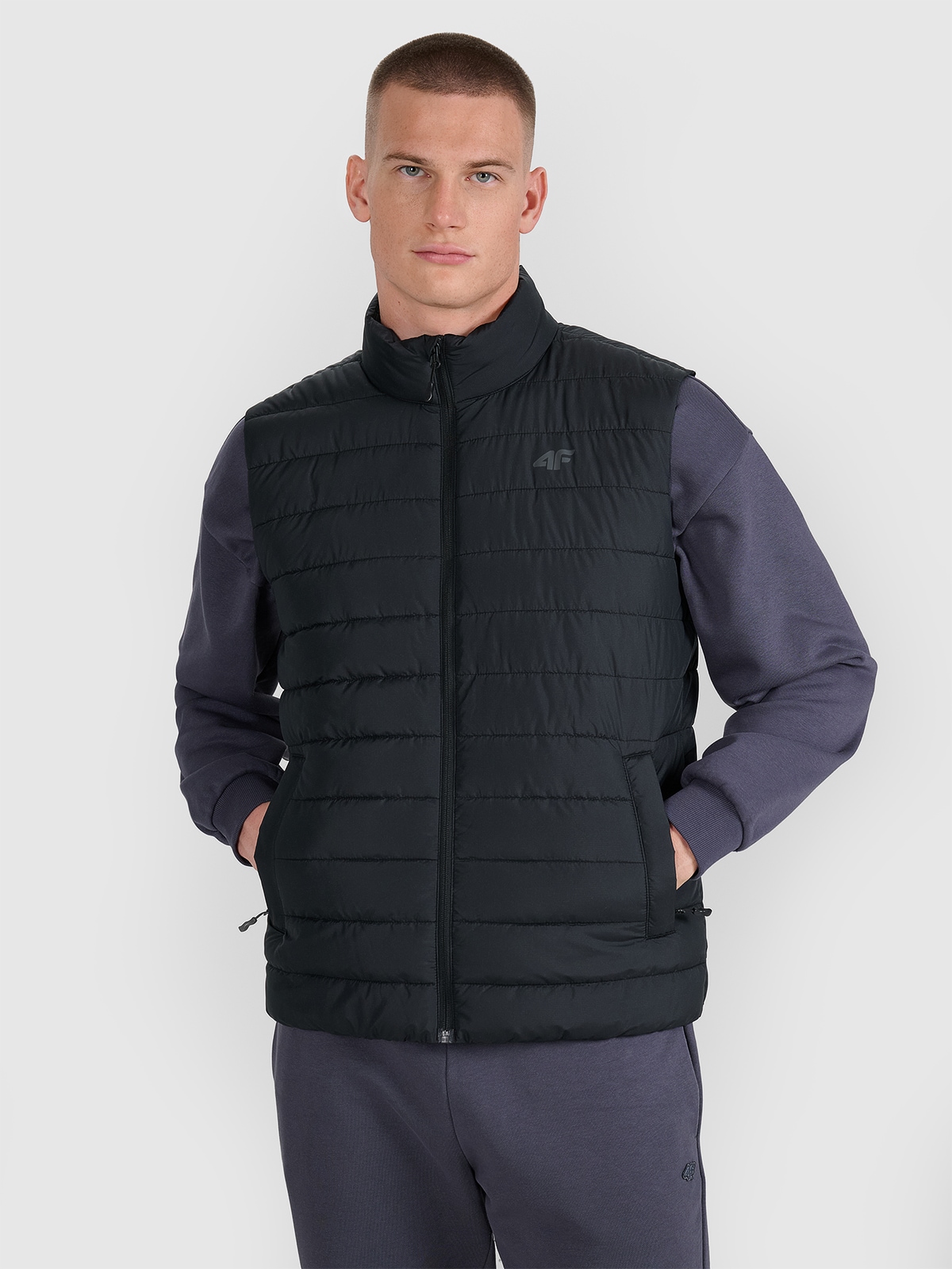 Vyriška berankovė striukė su sintetiniu pūkų kamšalu - juoda