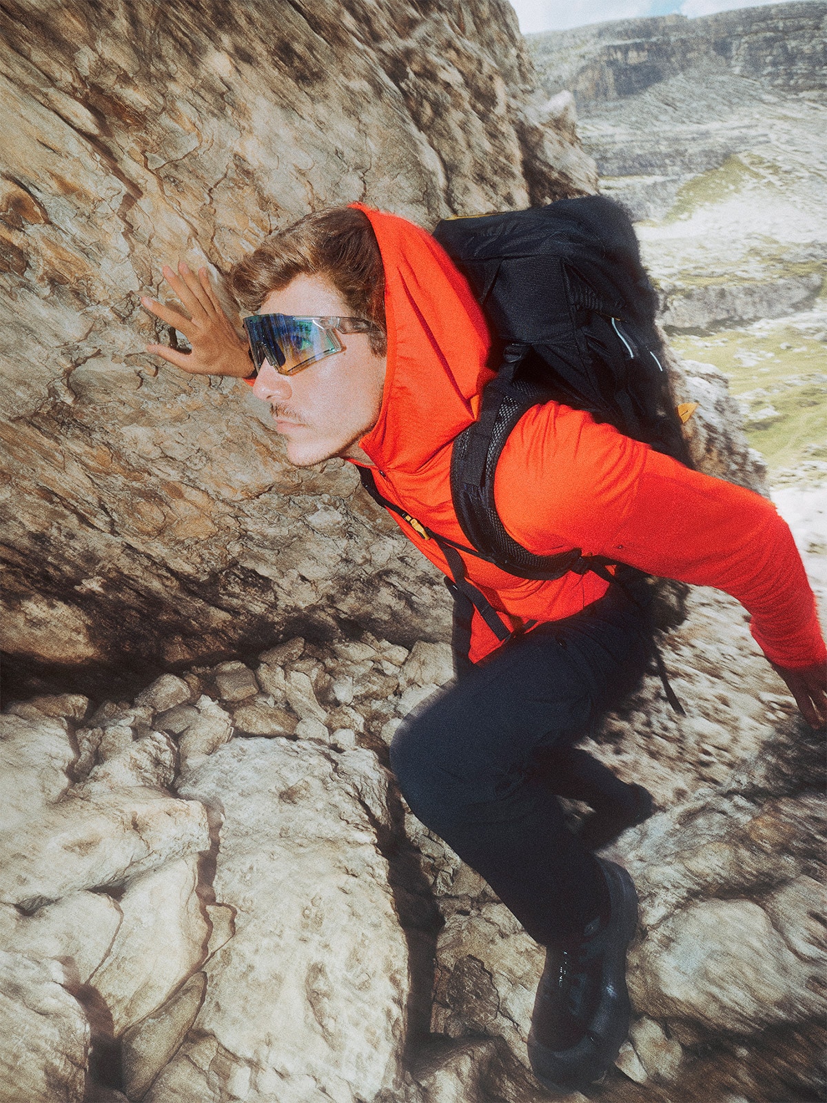 Vyriškas greitai džiūstantis žygio džemperis - oranžinis