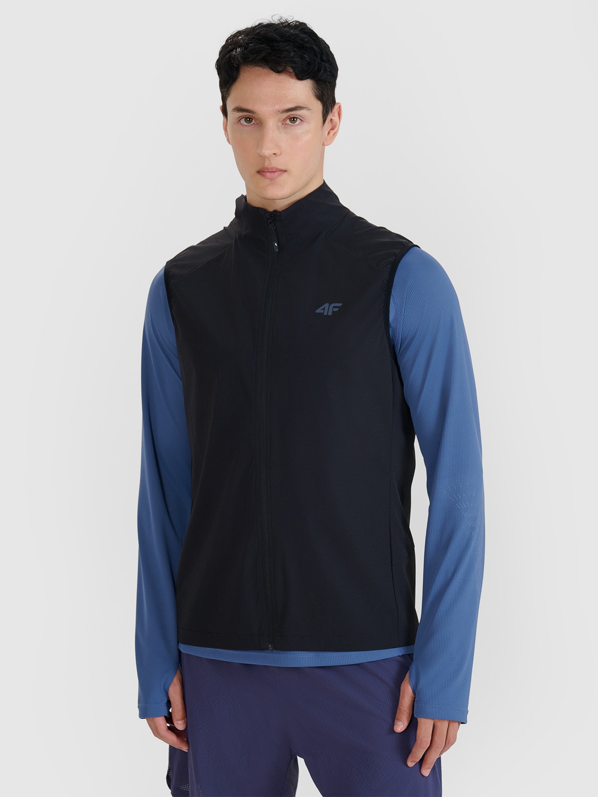 Vyriška bėgimo lauke berankovė striukė - juoda