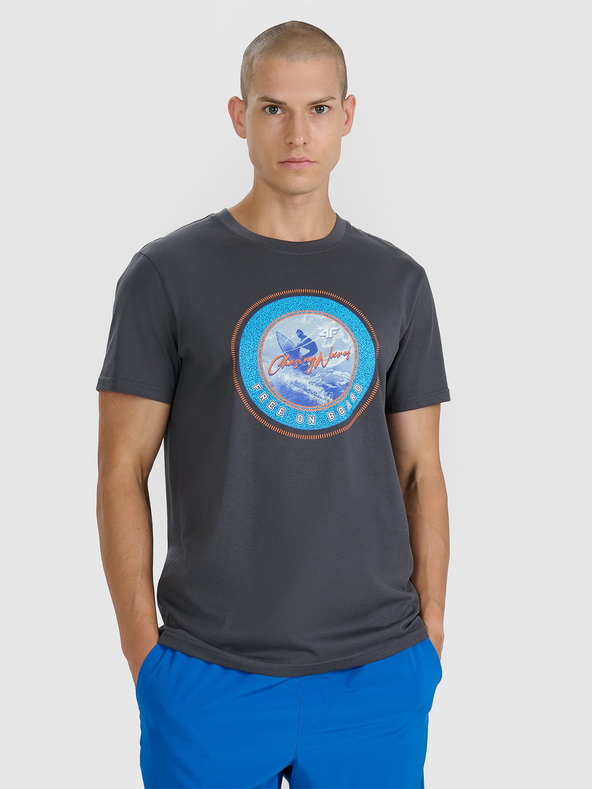 Vyriški T-shirt regular marškinėliai su spauda - pilki