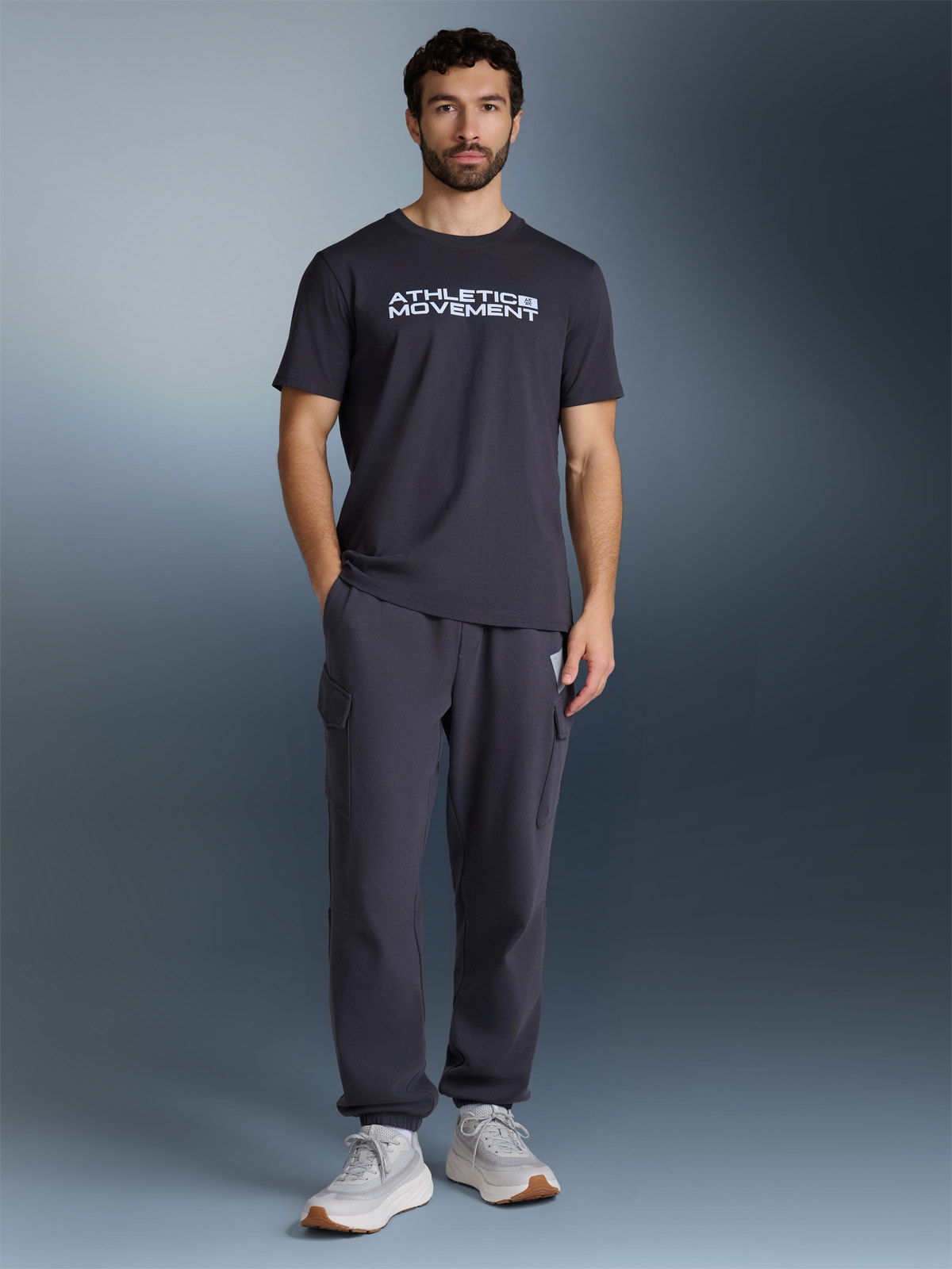 Vyriški T-shirt regular marškinėliai su spauda - pilki