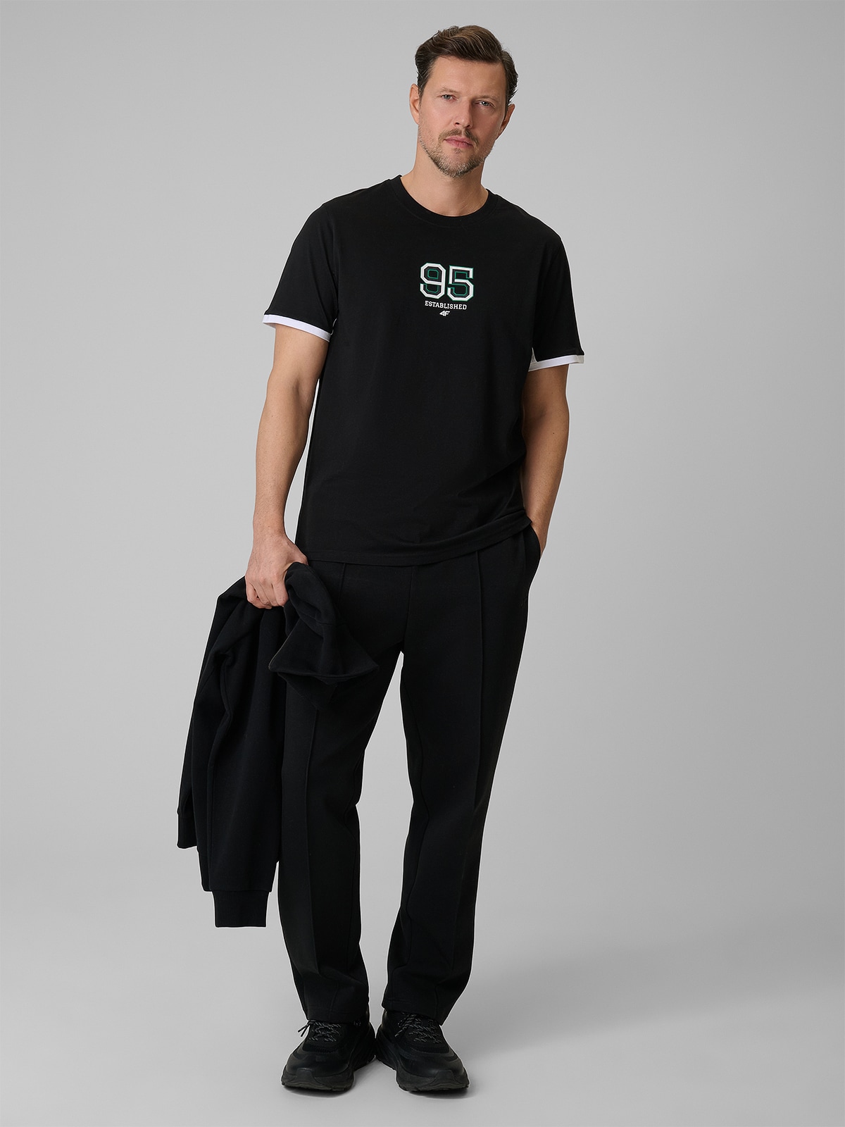 Vyriškos sportinės kelnės - juodos