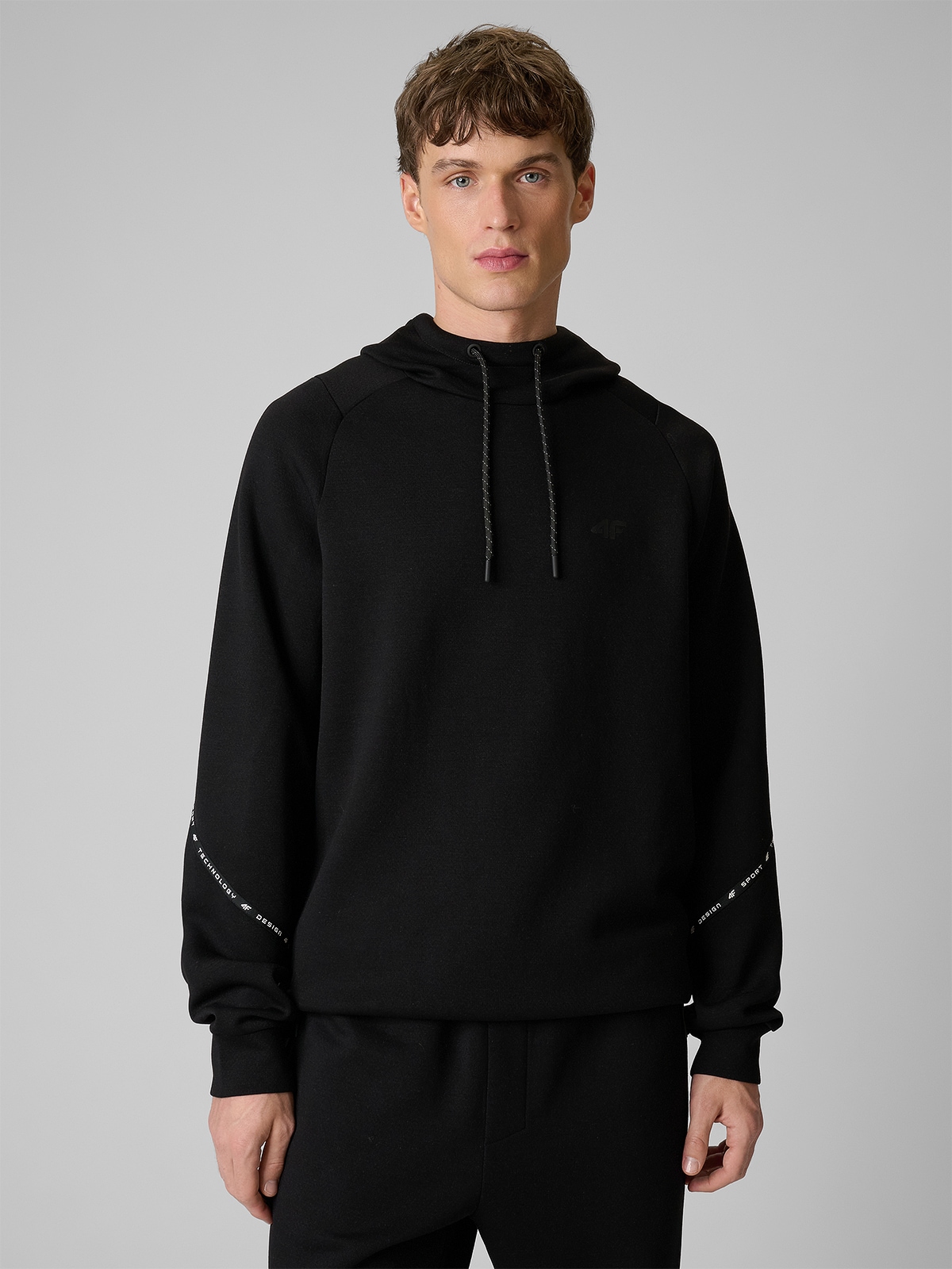 Vyriškas regular sportinis džemperis su gobtuvu - juodas