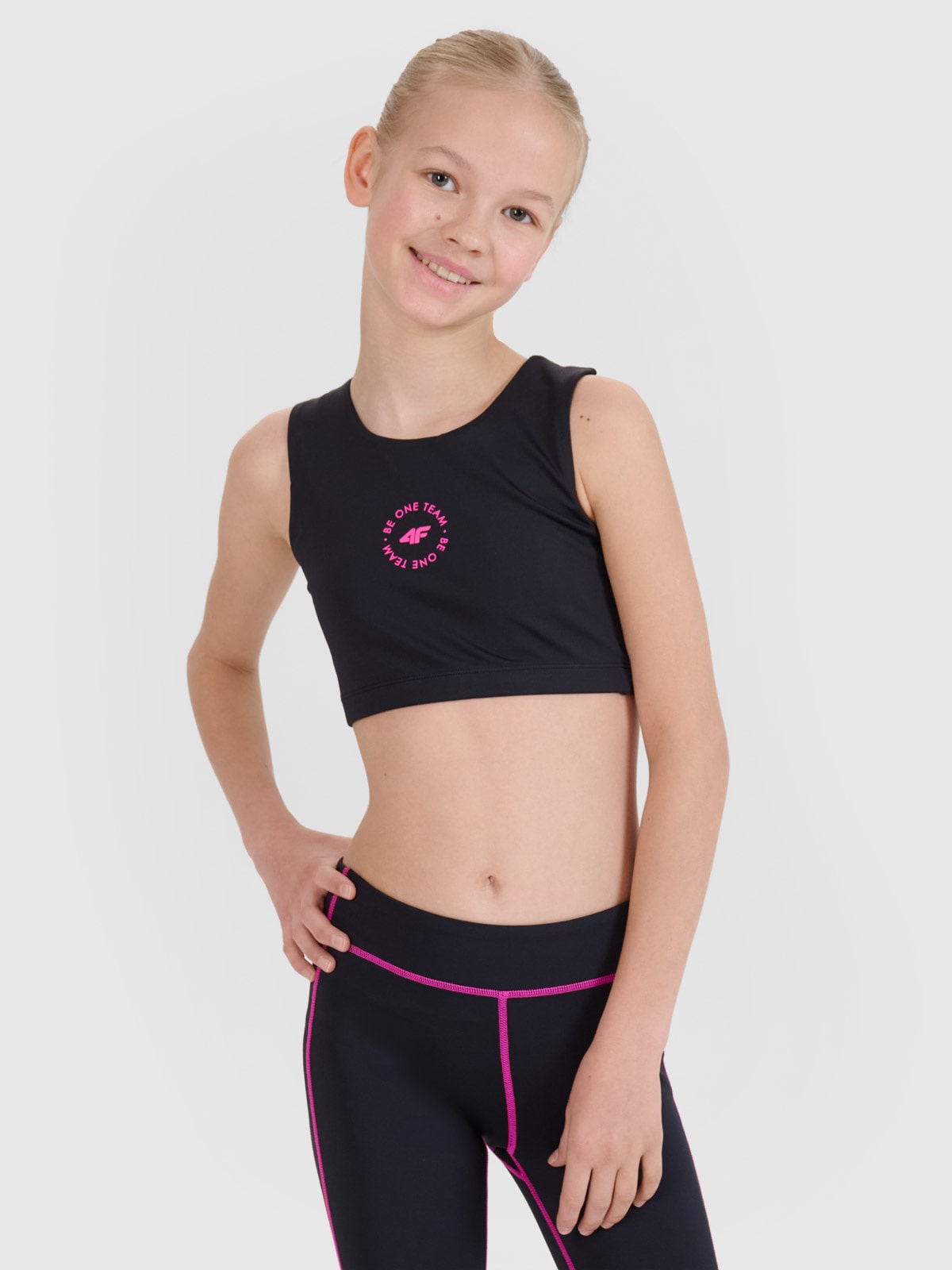 Sportinė greitai džiūstanti liemenėlė mergaitėms - juoda 