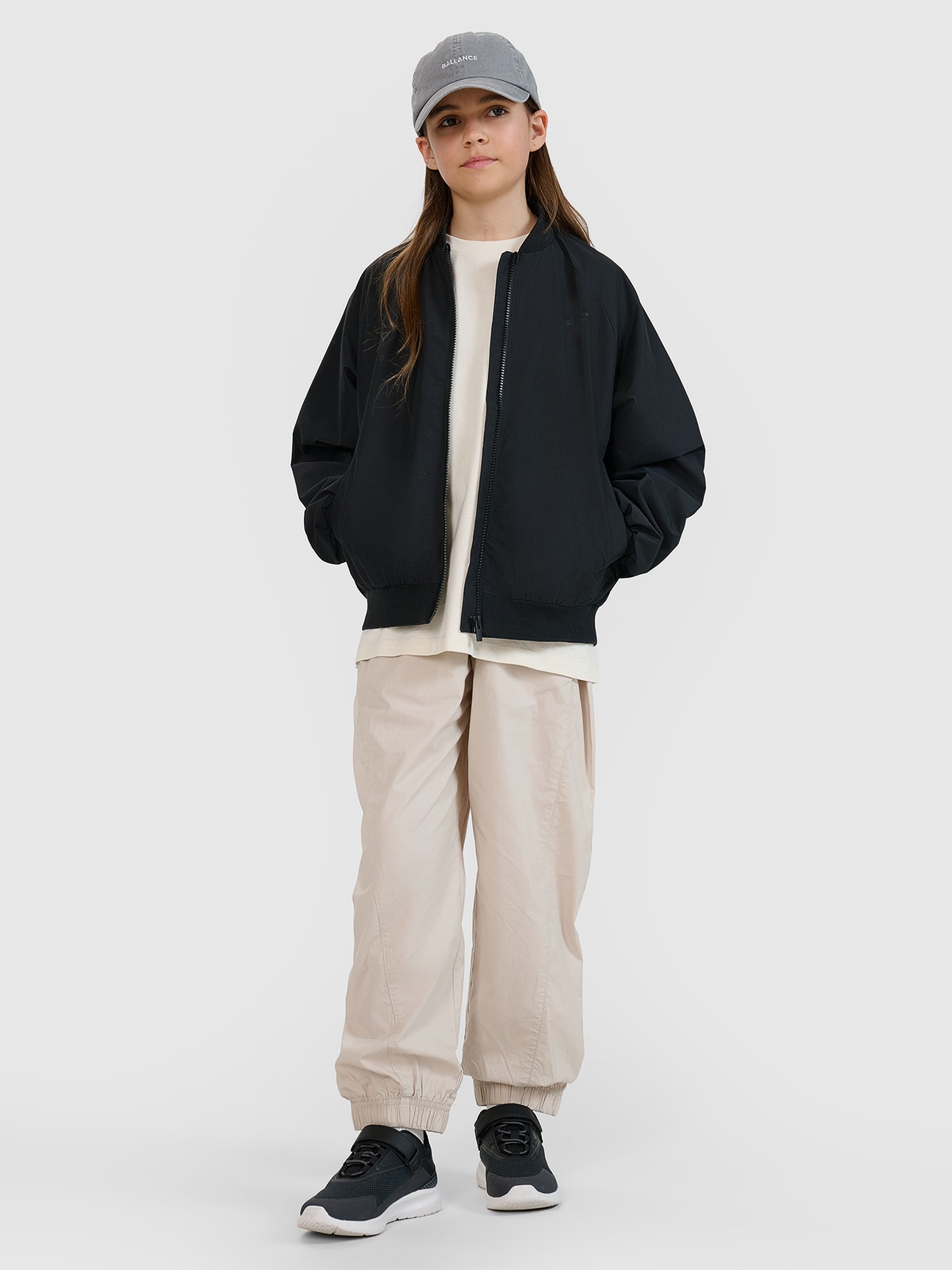 Pereinamojo laikotarpio striukė bomber tipo mergaitėms - juoda