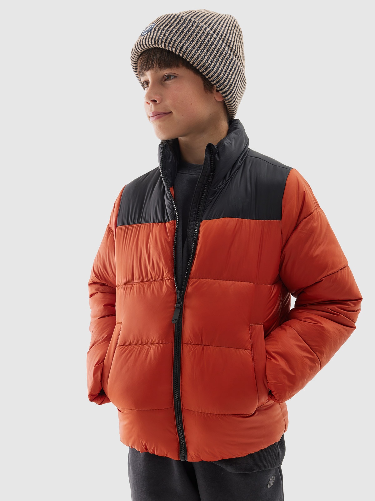 Striukė su sintetinių pūkų kamšalu berniukams - raudona