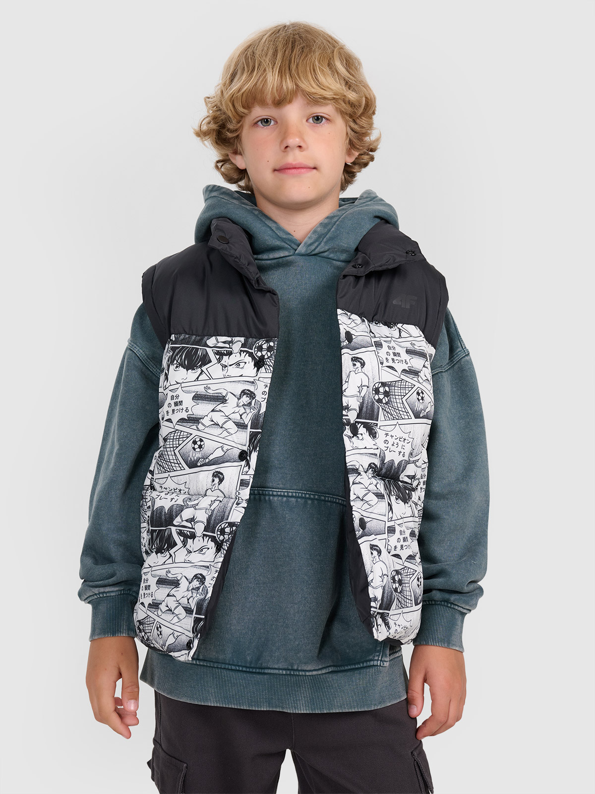 Berankovė striukė su sintetinių pūkų kamšalu berniukams - balta-juodi