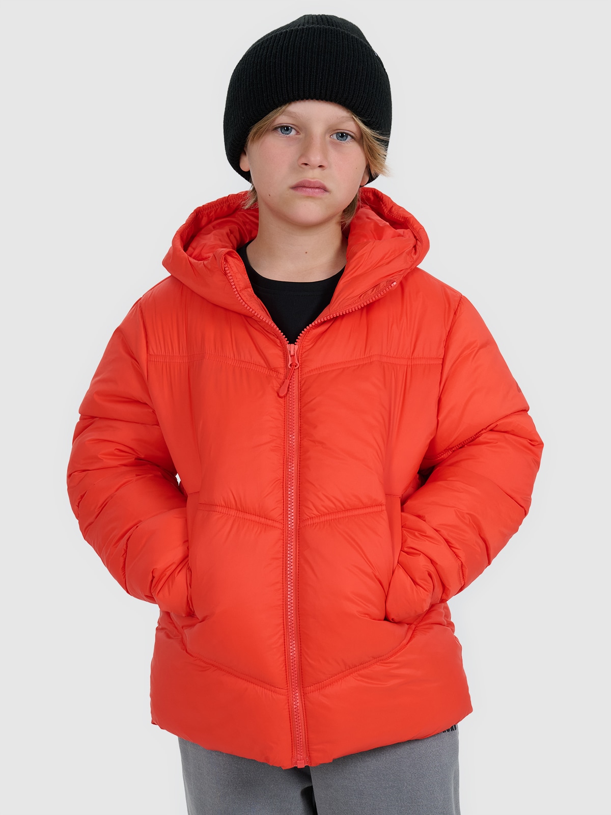 Striukė su sintetinių pūkų kamšalu berniukams - raudona