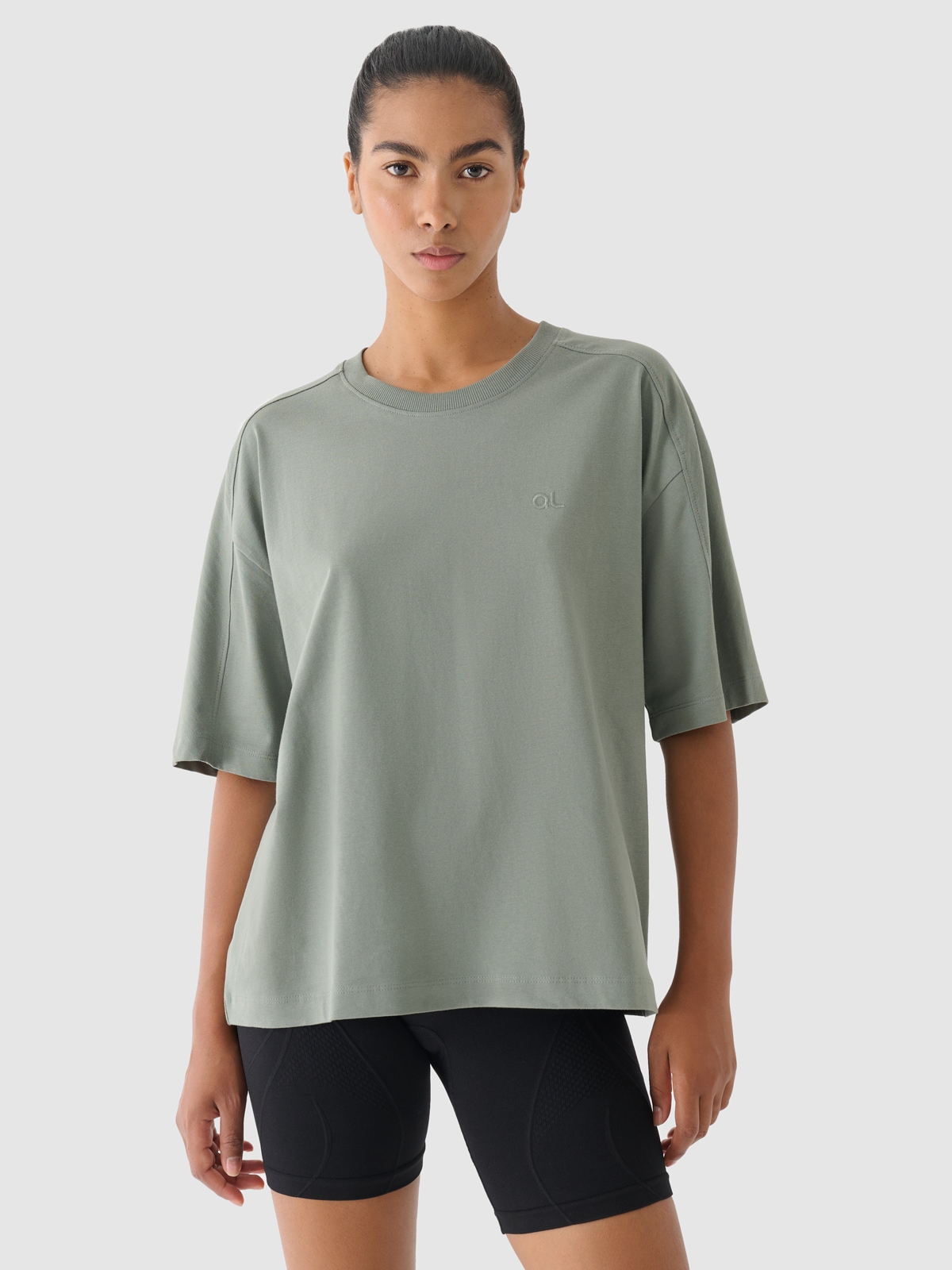 Moteriški T-shirt oversize marškinėliai 4F x Anna Lewandowska - khaki spalvos