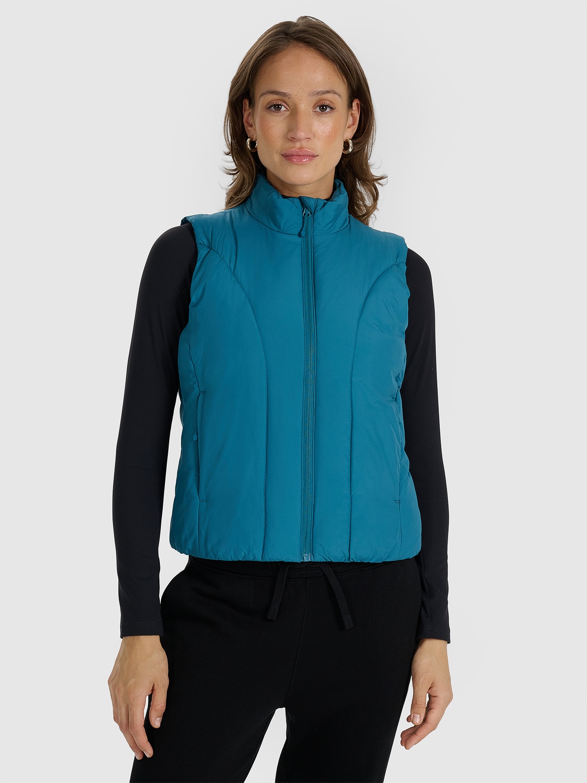 Moteriška berankovė striukė su sintetinių pūkų kamšalu - turkio spalvos