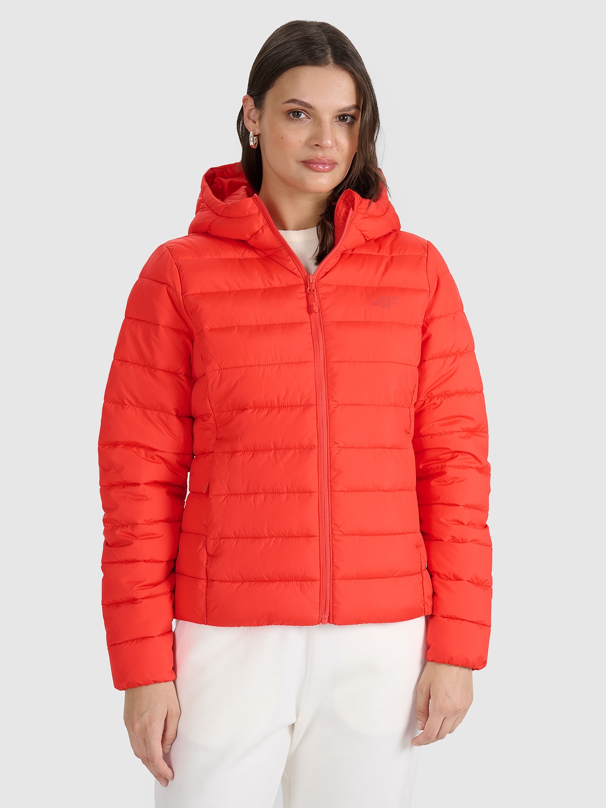 Moteriška striukė su sintetiniu kamšalu - raudona