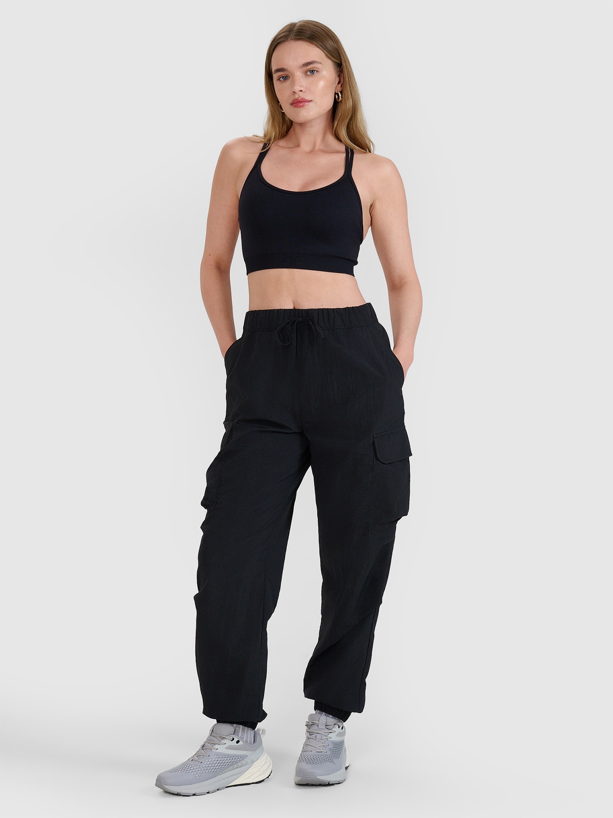 Moteriškos casual jogger kelnės - juodos