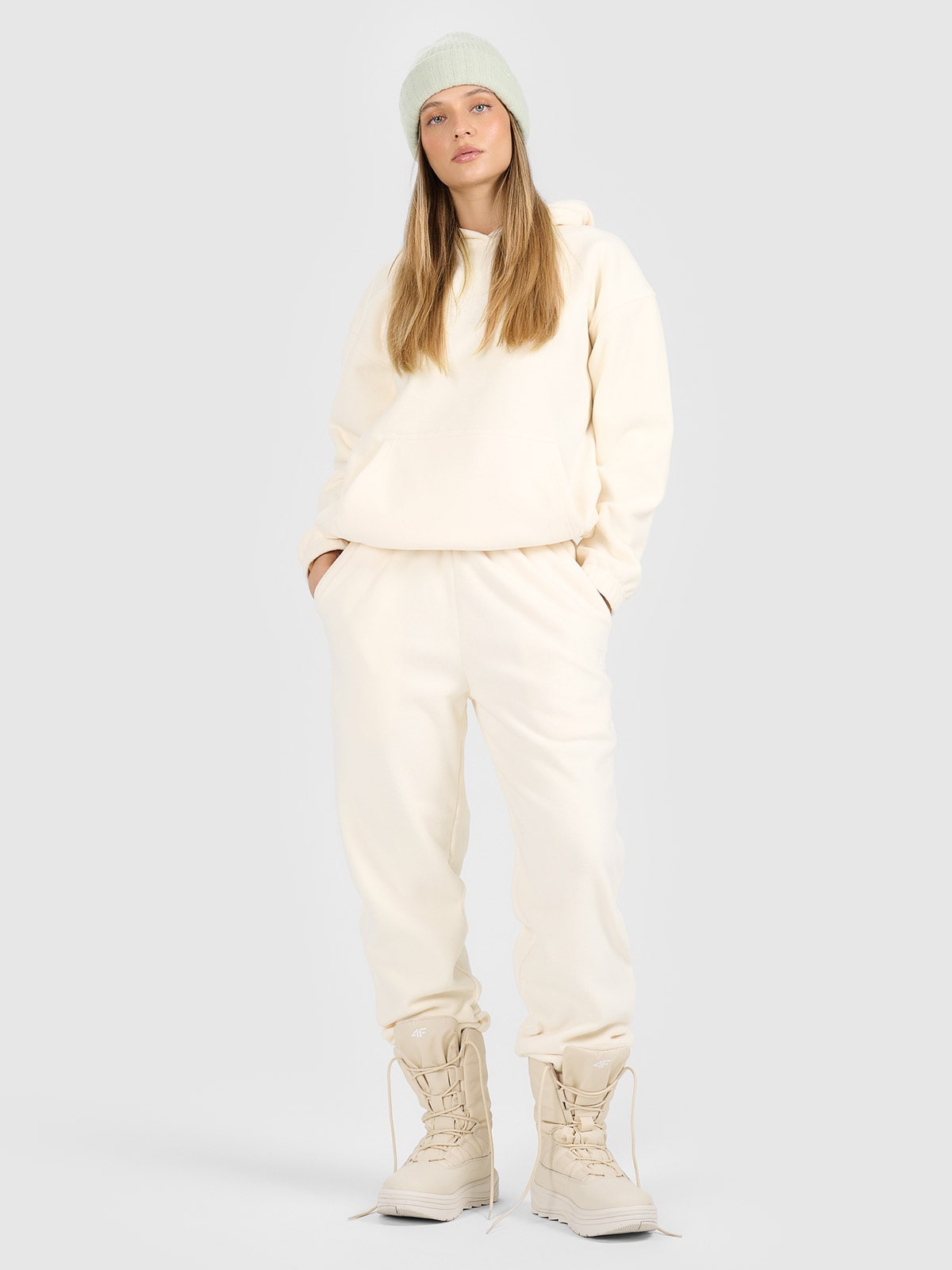 Moteriškos sportinės fliso kelnės - baltos