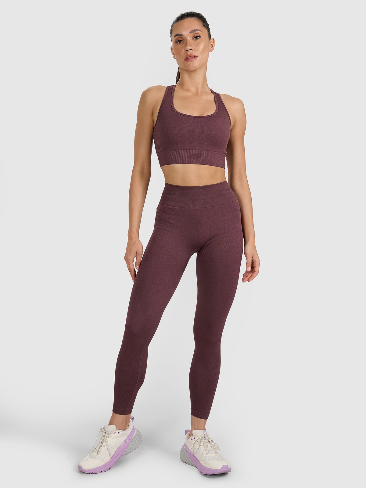 Moteriškos besiūlės dviratininko tipo treniruočių tamprės - rudos