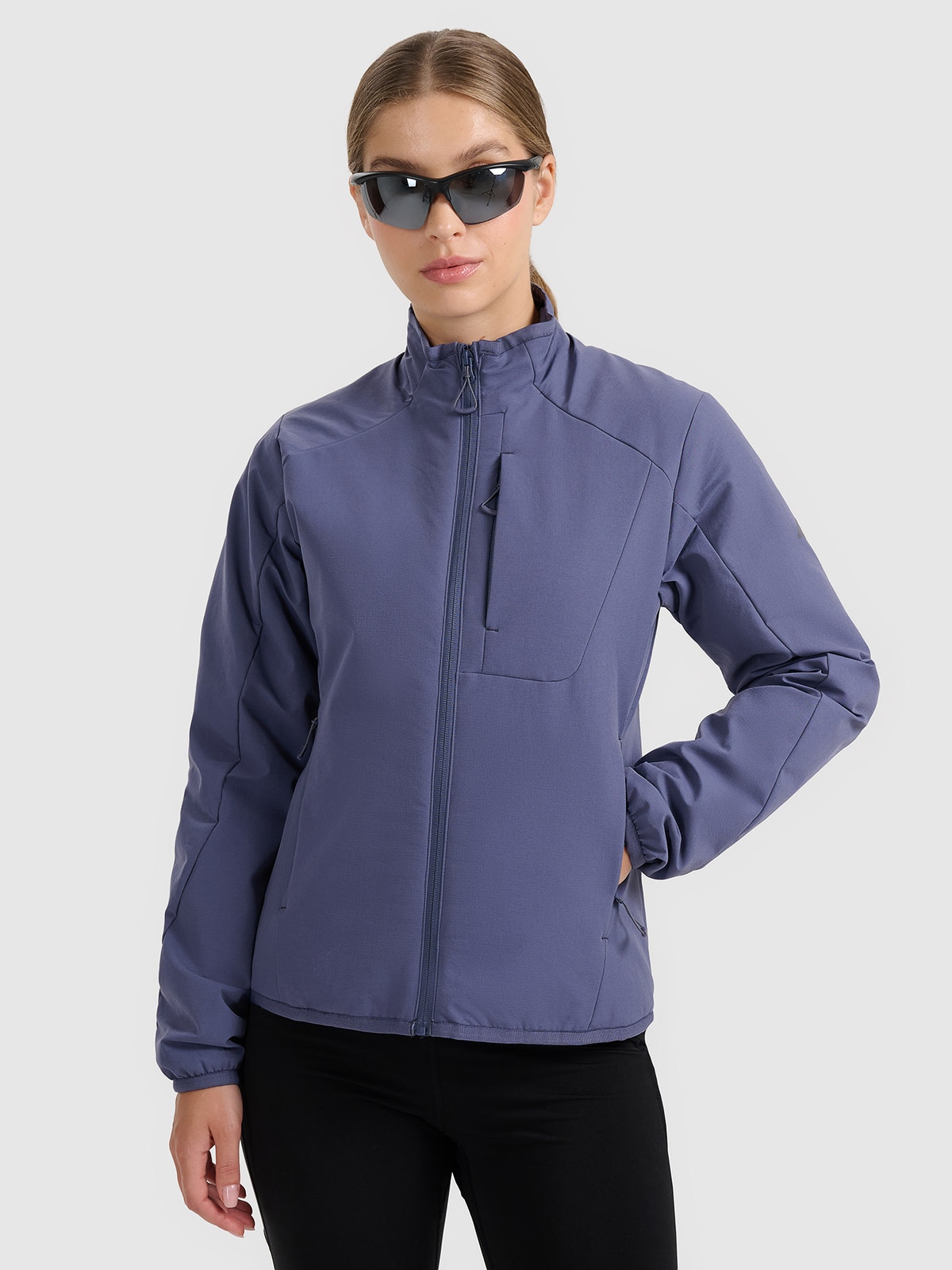 Moteriška žygio striukė su sintetiniu kamšalu - tamsiai mėlyna