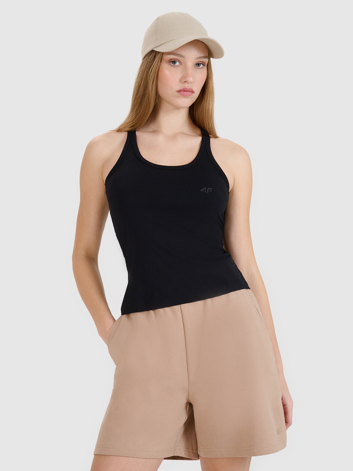 Moteriški Top slim lygus marškinėliai - juodi