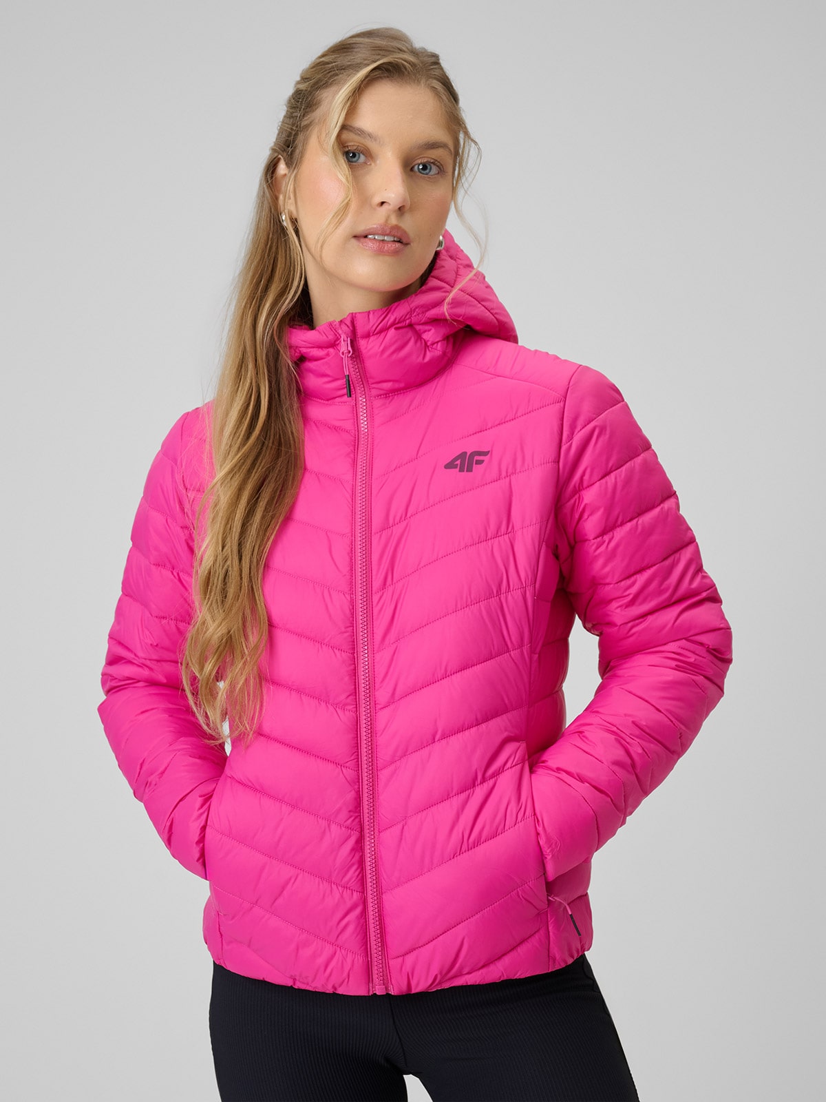 Moteriška striukė su sintetiniu užpildu - rožinė