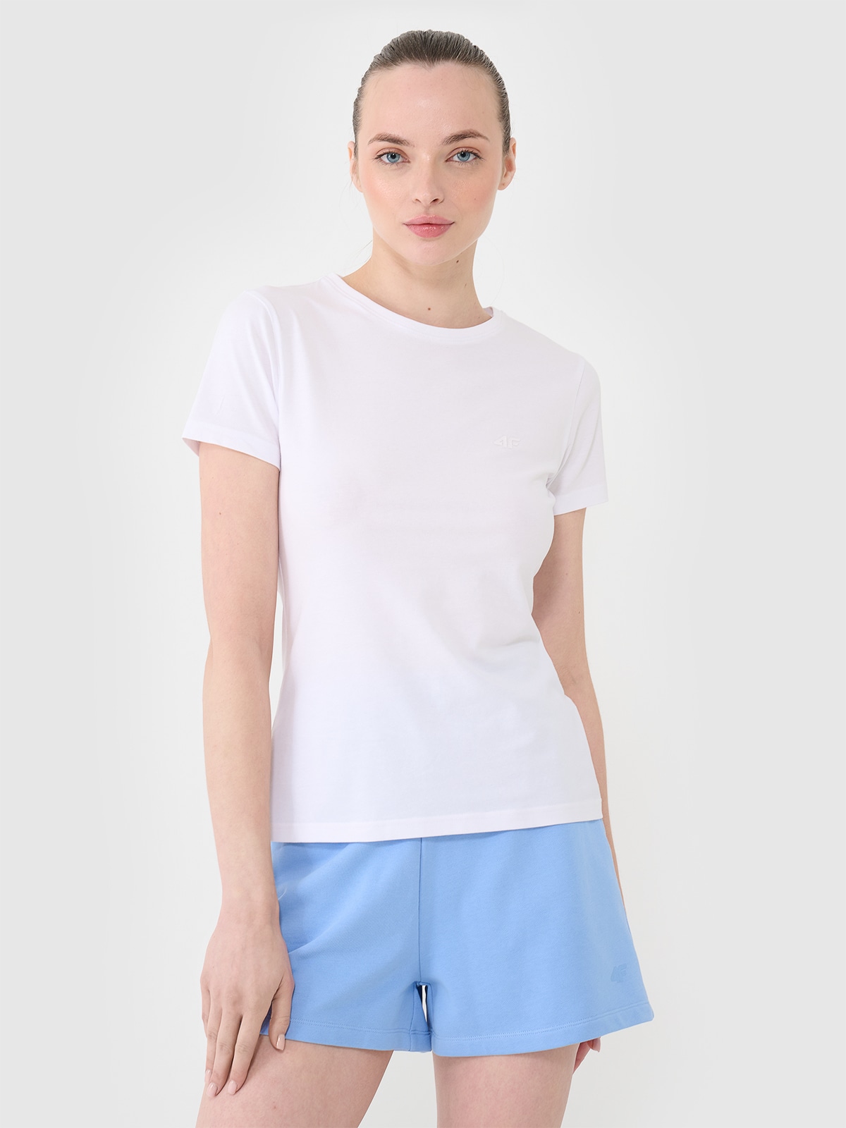 Moteriški T-shirt slim lygus marškinėliai - balti