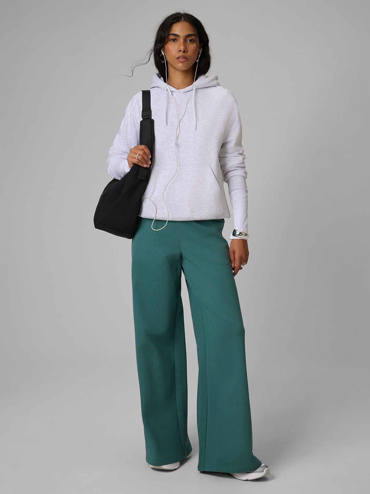 Sportinės kelnės su plačiomis klešnėmis moterims - turkio