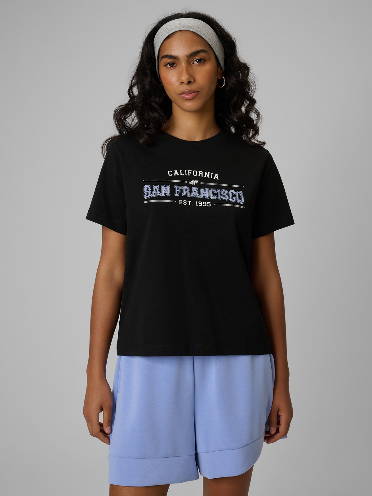 Moteriški boxy marškinėliai su spauda - juodi