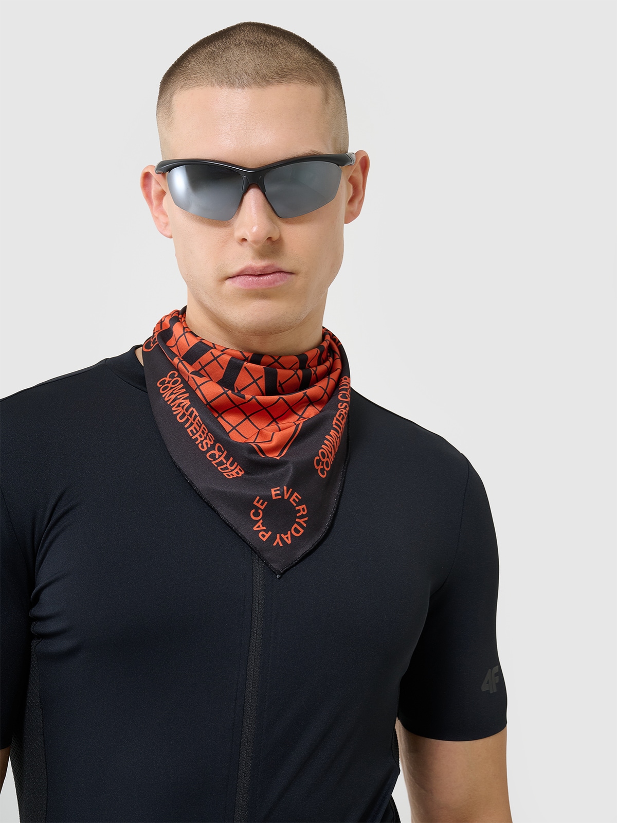 Dviratininko kaklo mova unisex - juoda