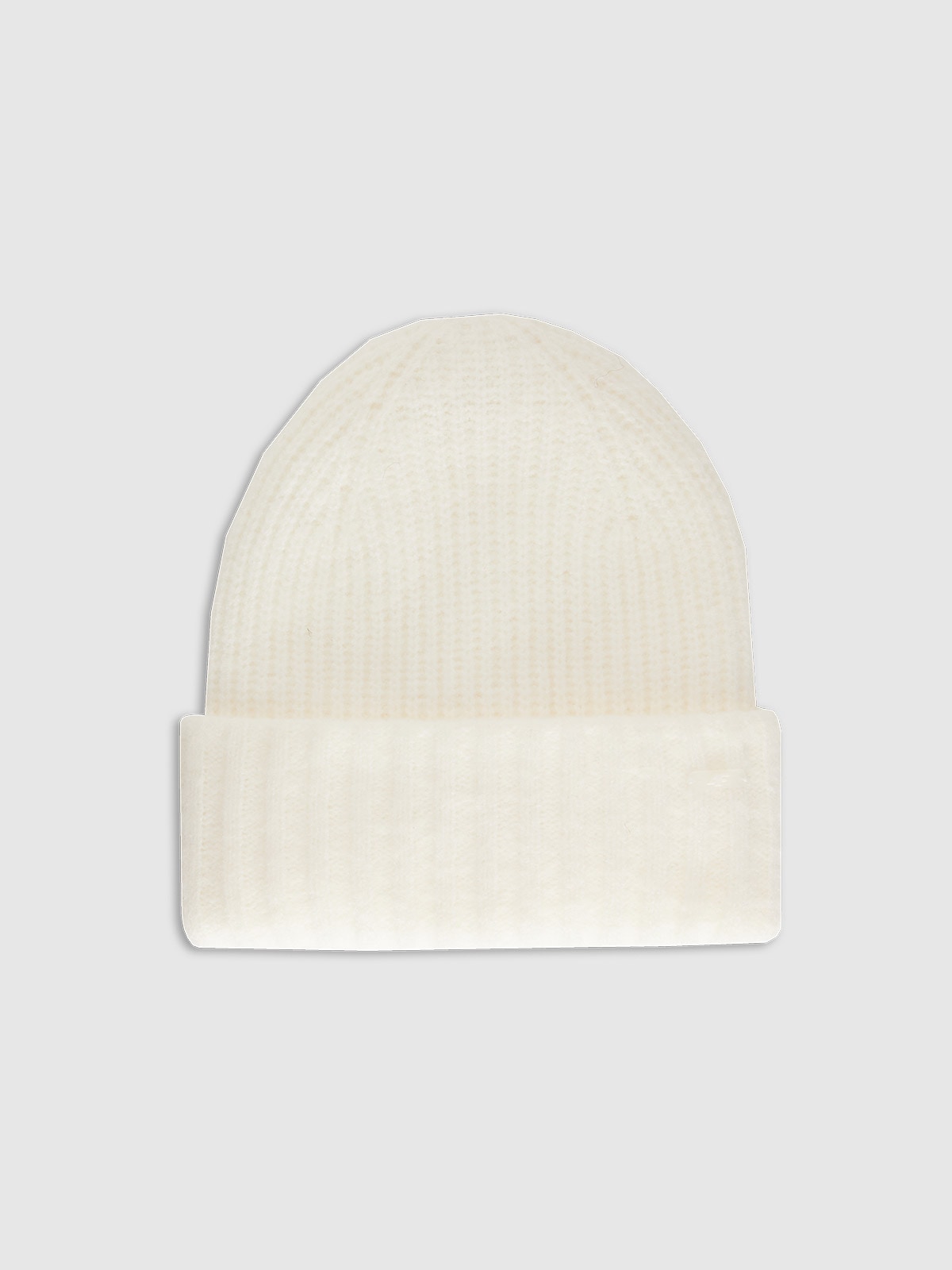 Moteriška žieminė kepurė - smėlio spalvos