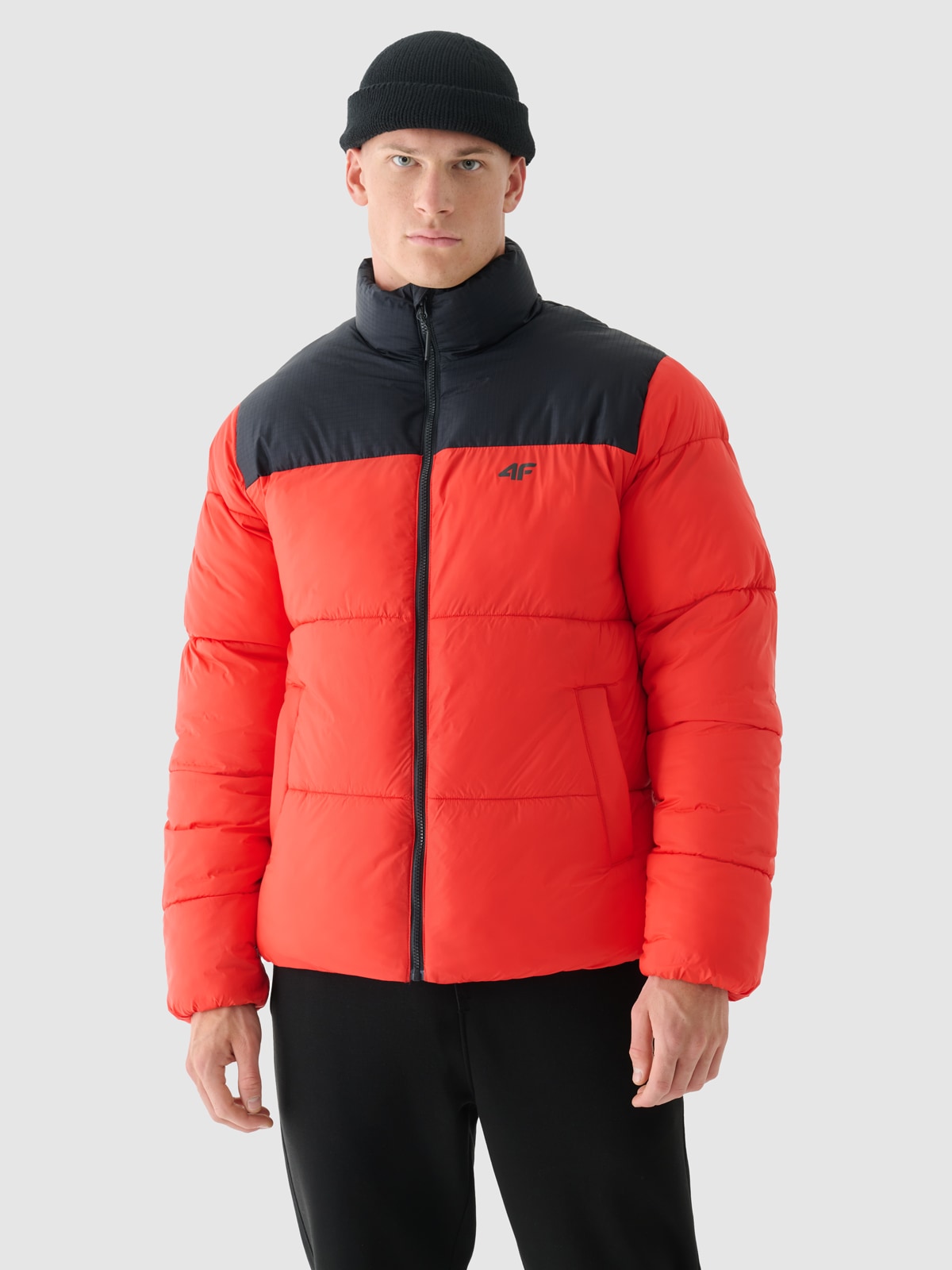 Vyriška striukė su sintetinių pūkų kamšalu - raudona