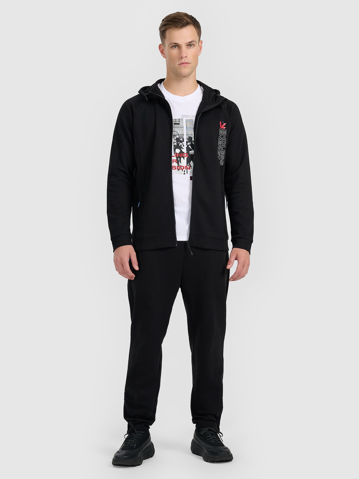 Vyriškos sportinės kelnės - juodos