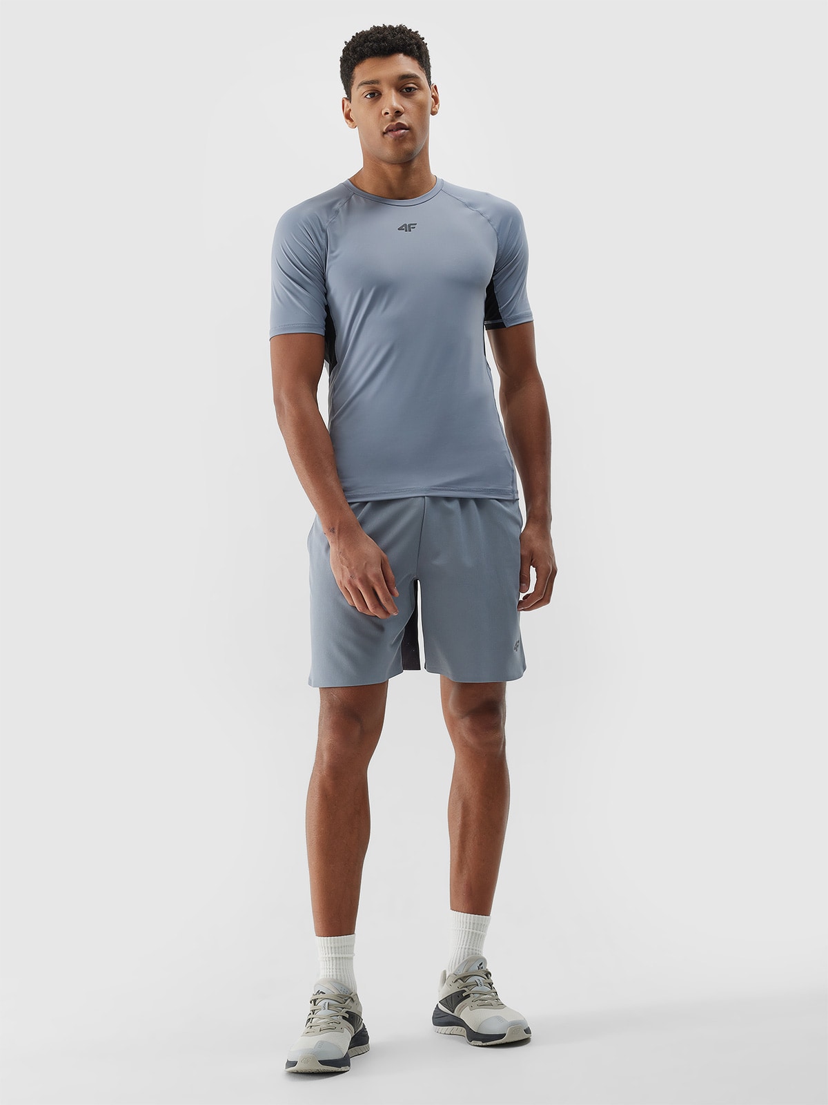 Vyriški greitai džiūstantys treniruočių šortai - pilki