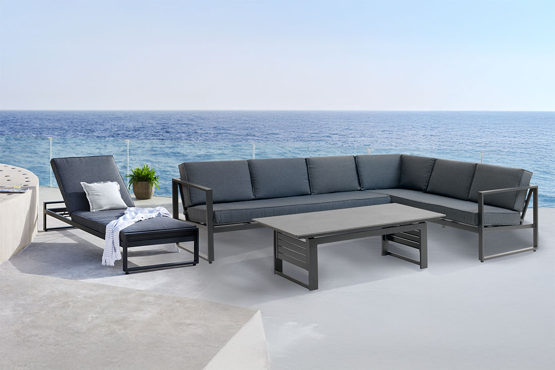 Sodo baldų komplektas VONGE