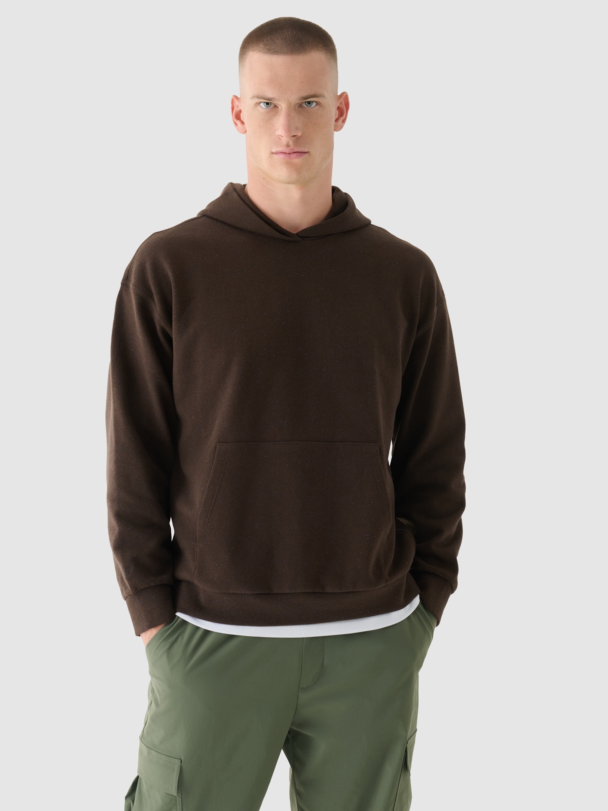 Sportinis neatsegamas džemperis su gobtuvu unisex - rudas