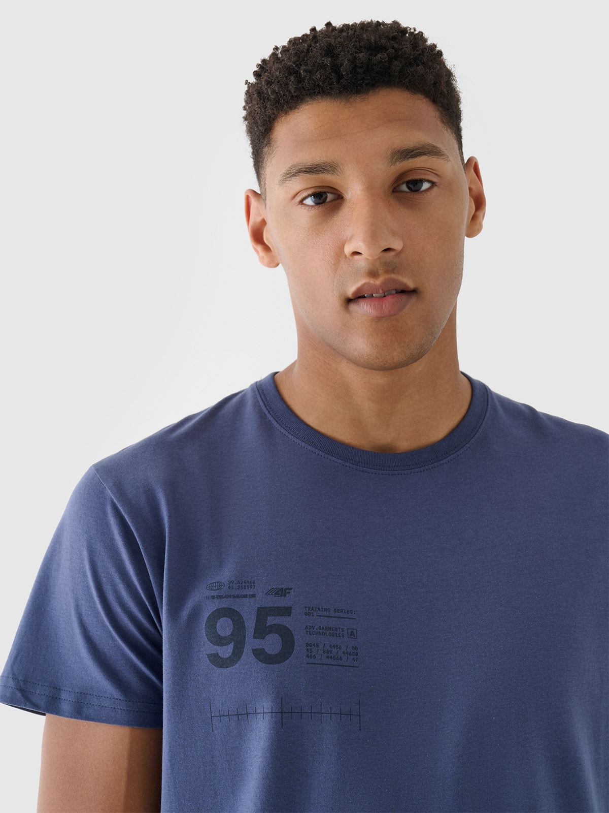 Vyriški T-shirt regular marškinėliai su grafika - tamsiai mėlynos spalvos