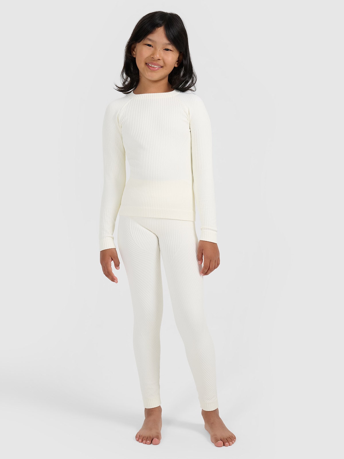 Termoaktyvus besiūlis apatinis trikotažas mergaitėms komplektas - baltas