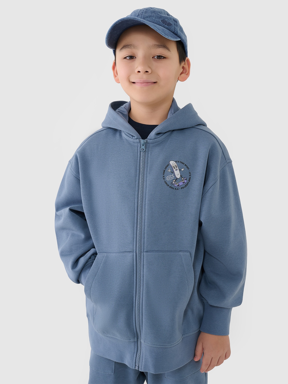Sportinis atsegamas džemperis su gobtuvu berniukams - tamsiai mėlynas