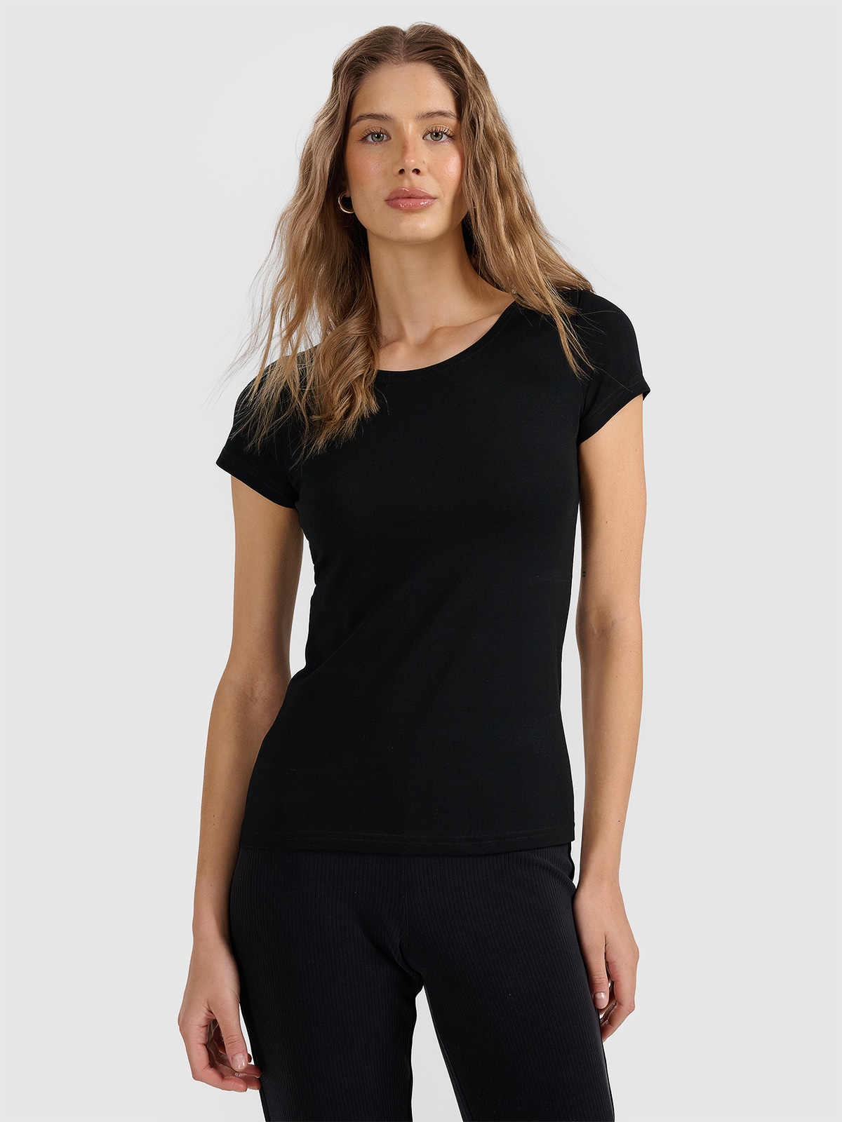 Moteriški T-shirt regular lygūs marškinėliai