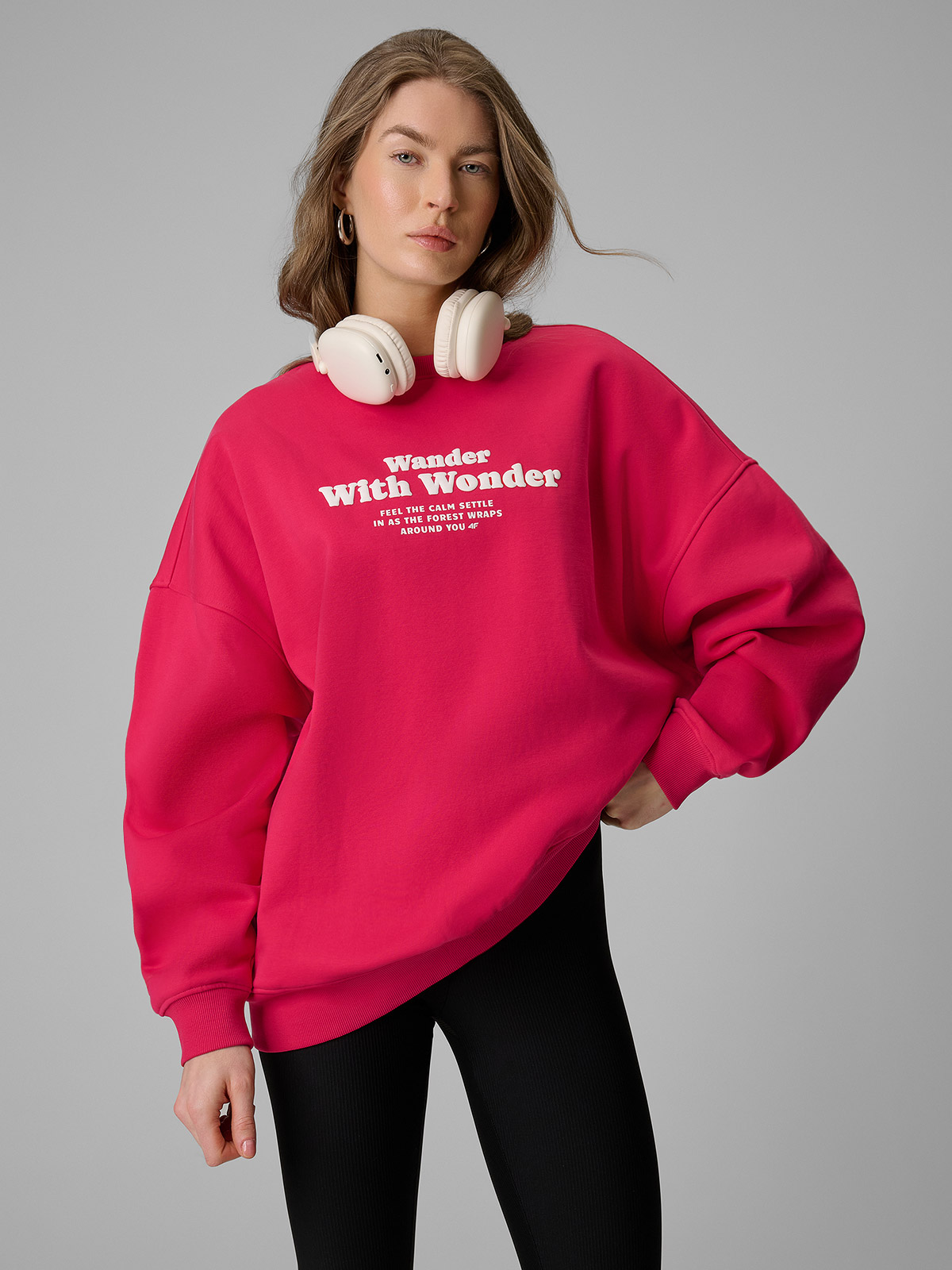 Oversize sportinė džemperis be gobtuvo moterims - rožinė