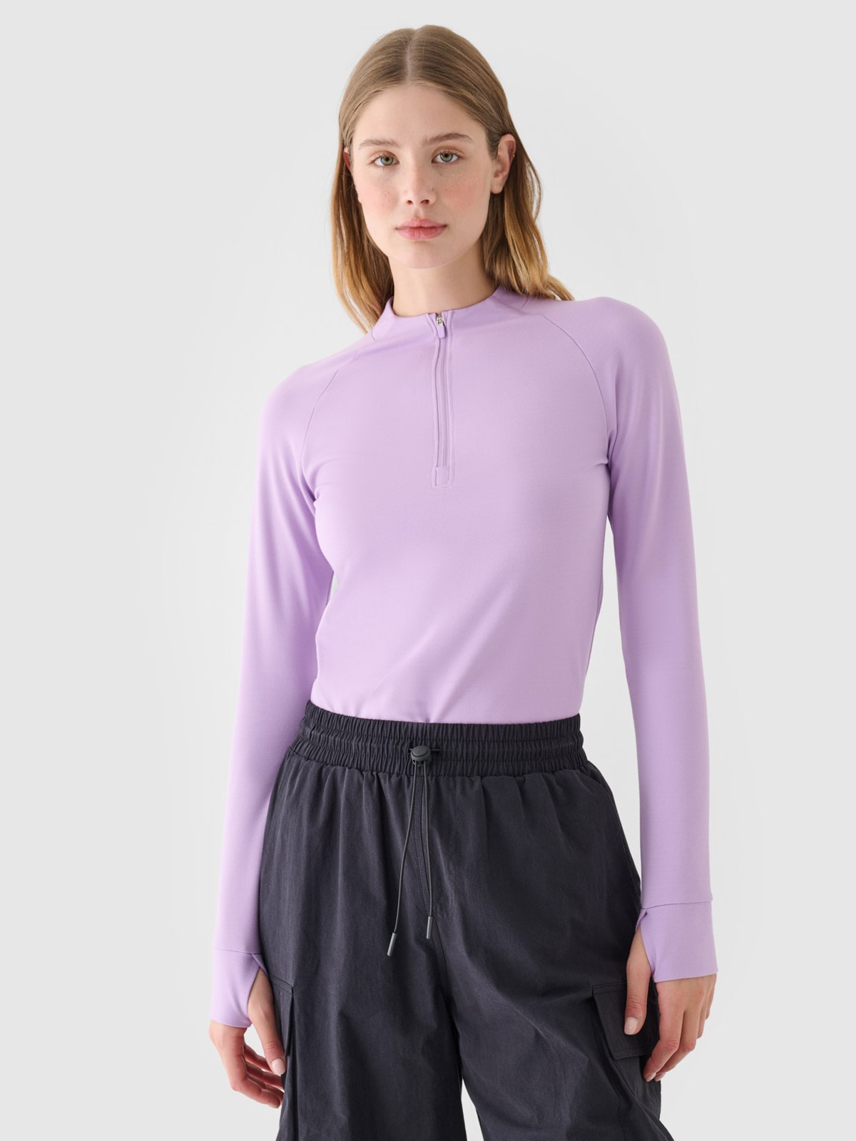 Moteriški Longsleeve slim lygūs marškinėliai - violetiniai