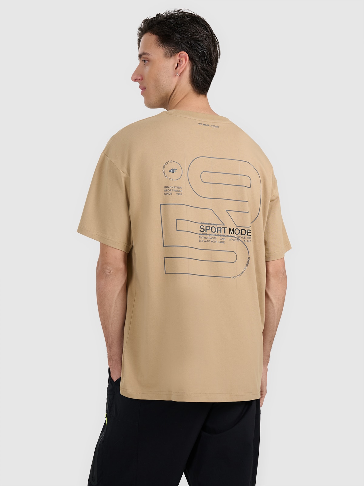 Vyriški T-shirt oversize marškinėliai su grafika - smėlio spalvos