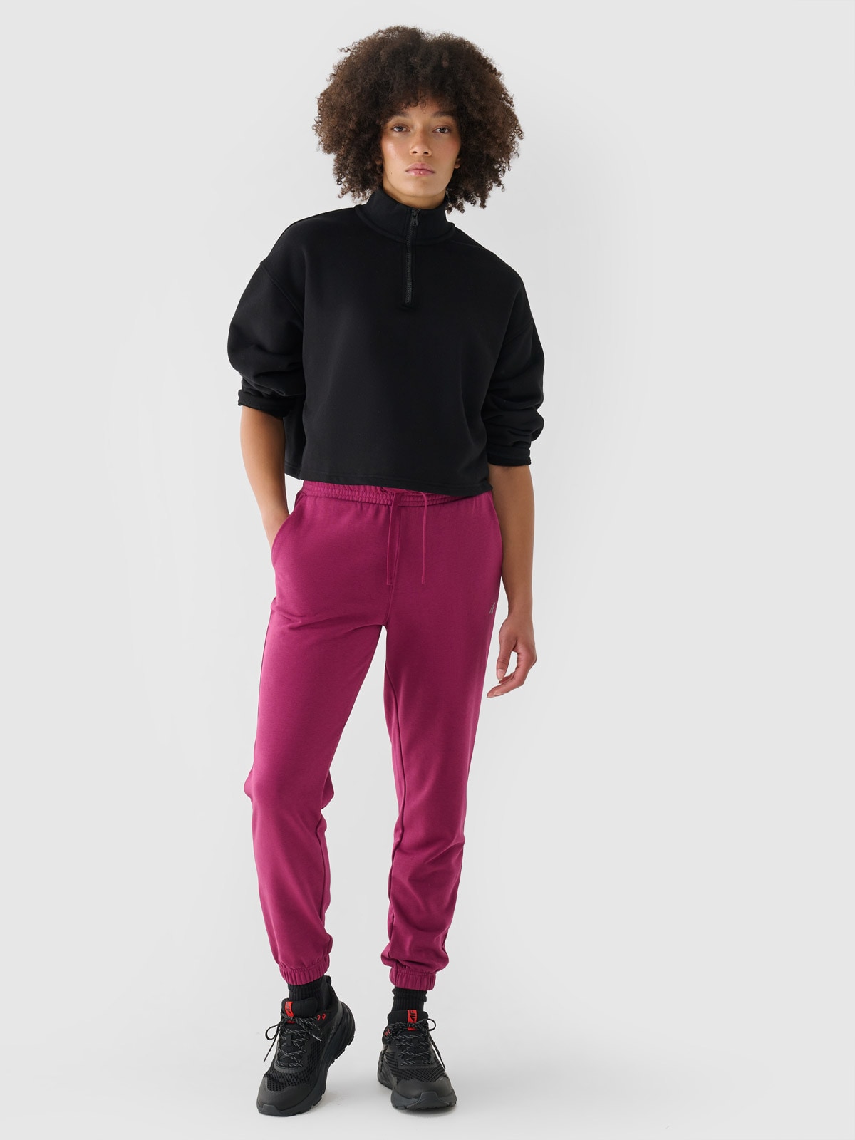 Moteriškos sportinės jogger kelnės - violetinės