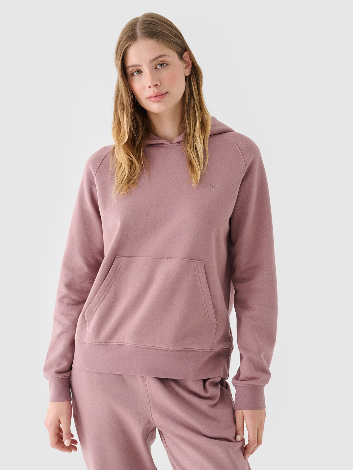 Moteriškas sportinis neatsegamas džemperis su gobtuvu - smėlio spalvos