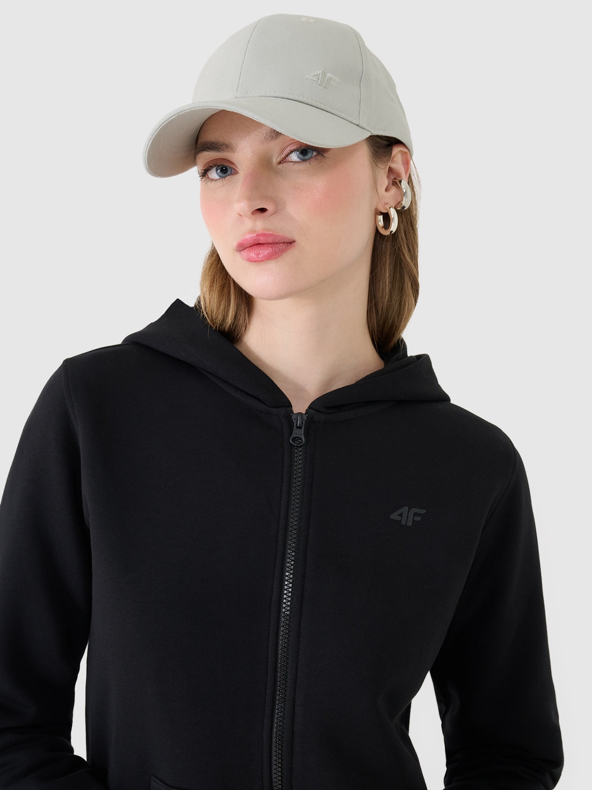 Moteriškas sportinis atsegamas džemperis su gobtuvu - juodas