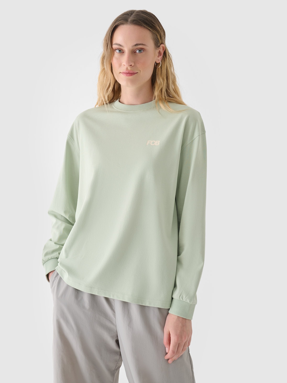 Moteriški Longsleeve regular marškinėliai su spauda - khaki spalvos