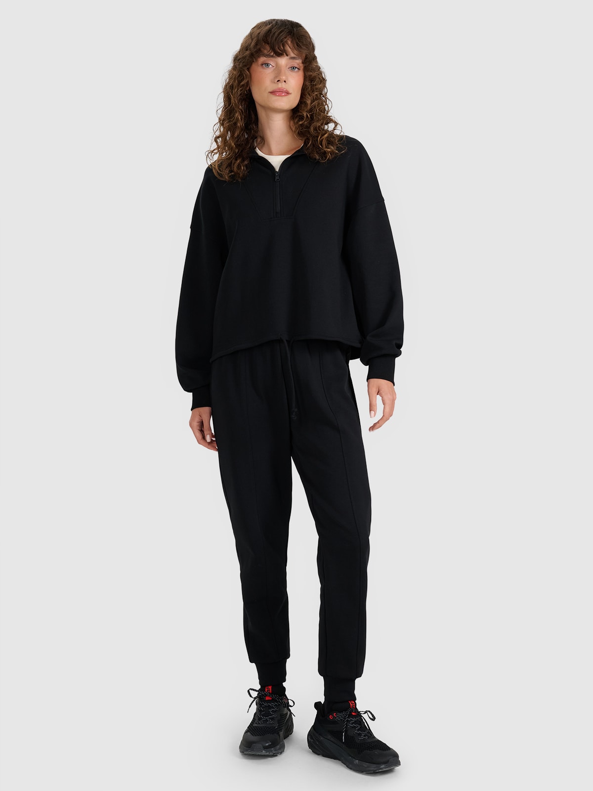 Moteriškos sportinės jogger kelnės - juodos