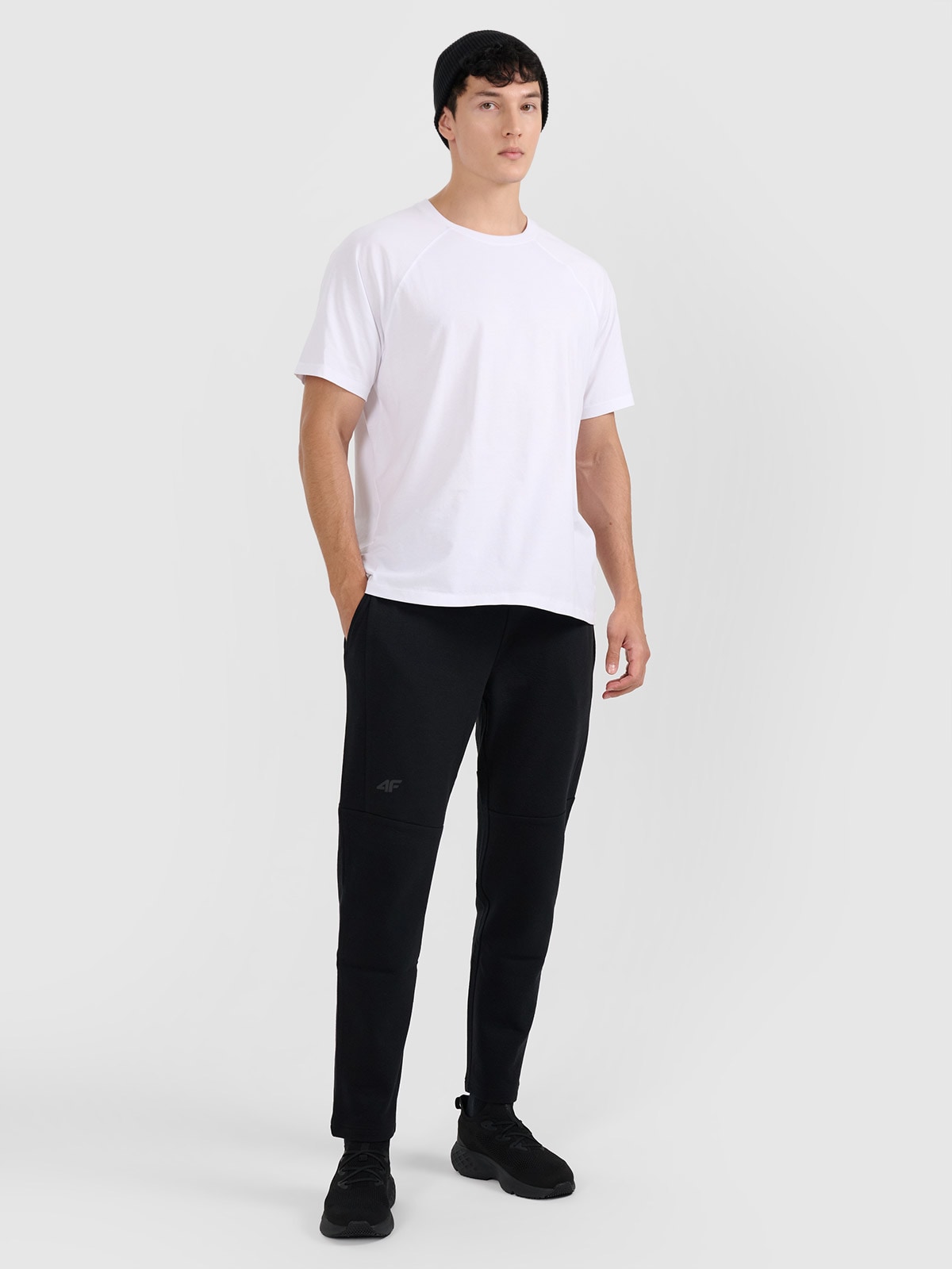 Vyriškos sportinės kelnės - juodos