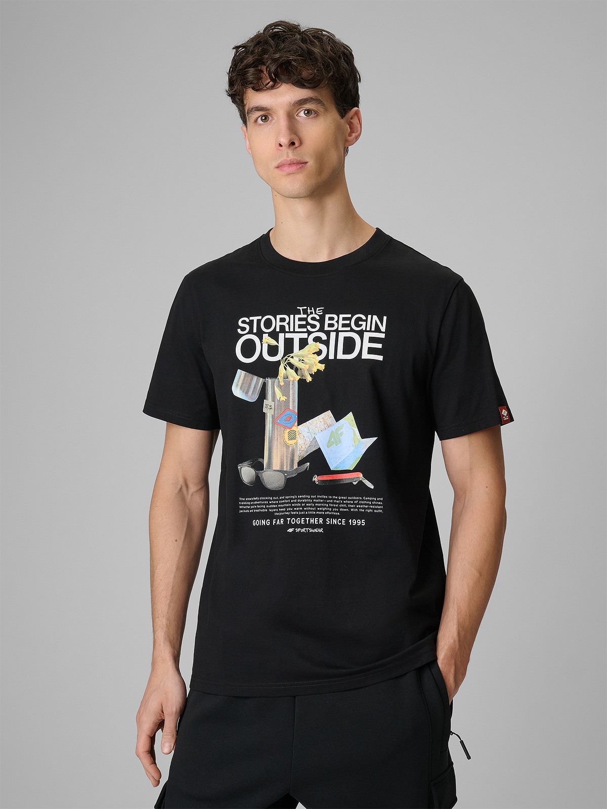 Vyriški T-shirt regular marškinėliai su spauda - juodi