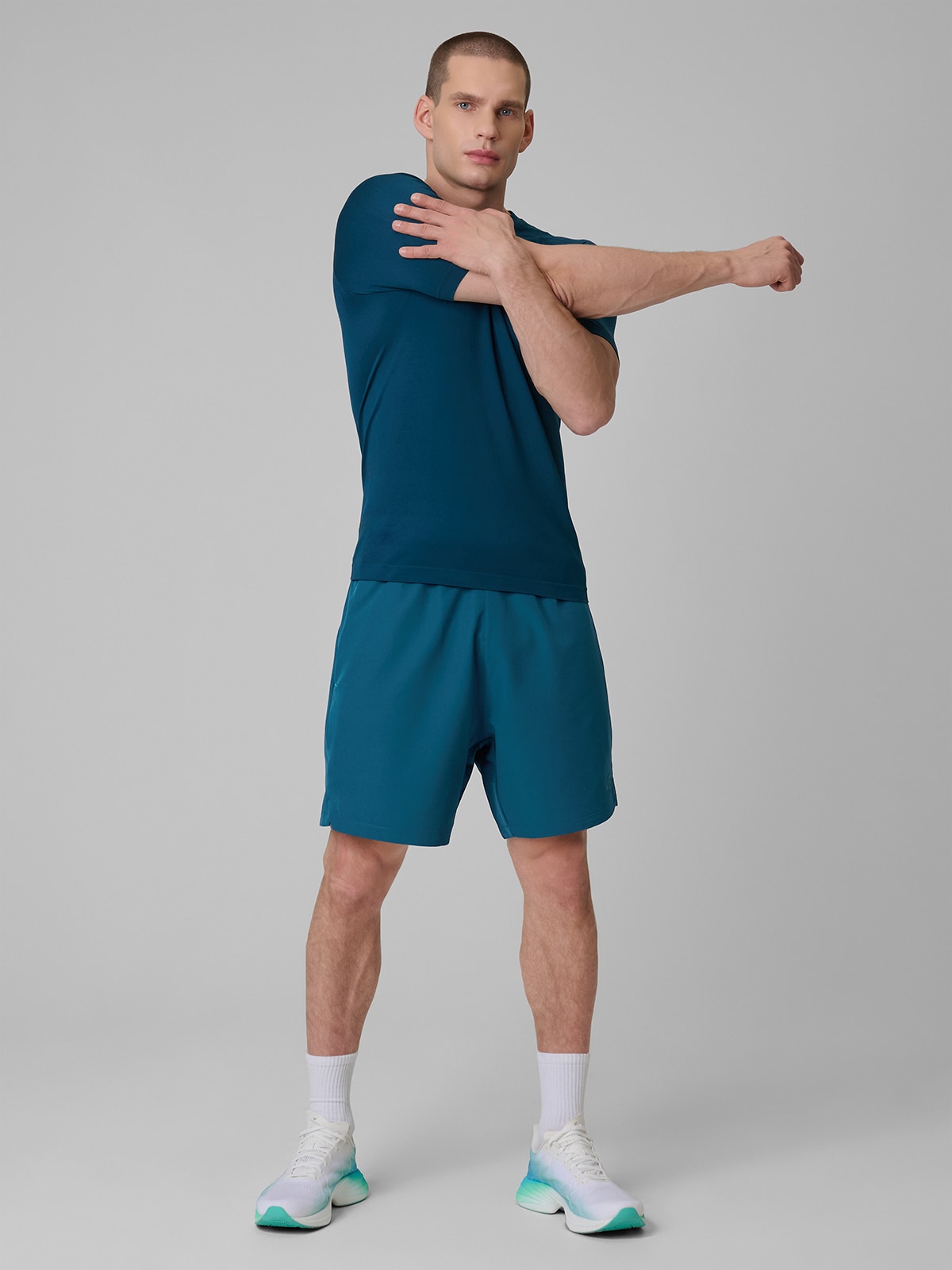 Vyriški greitai džiūstantys treniruočių šortai - turkio spalvos